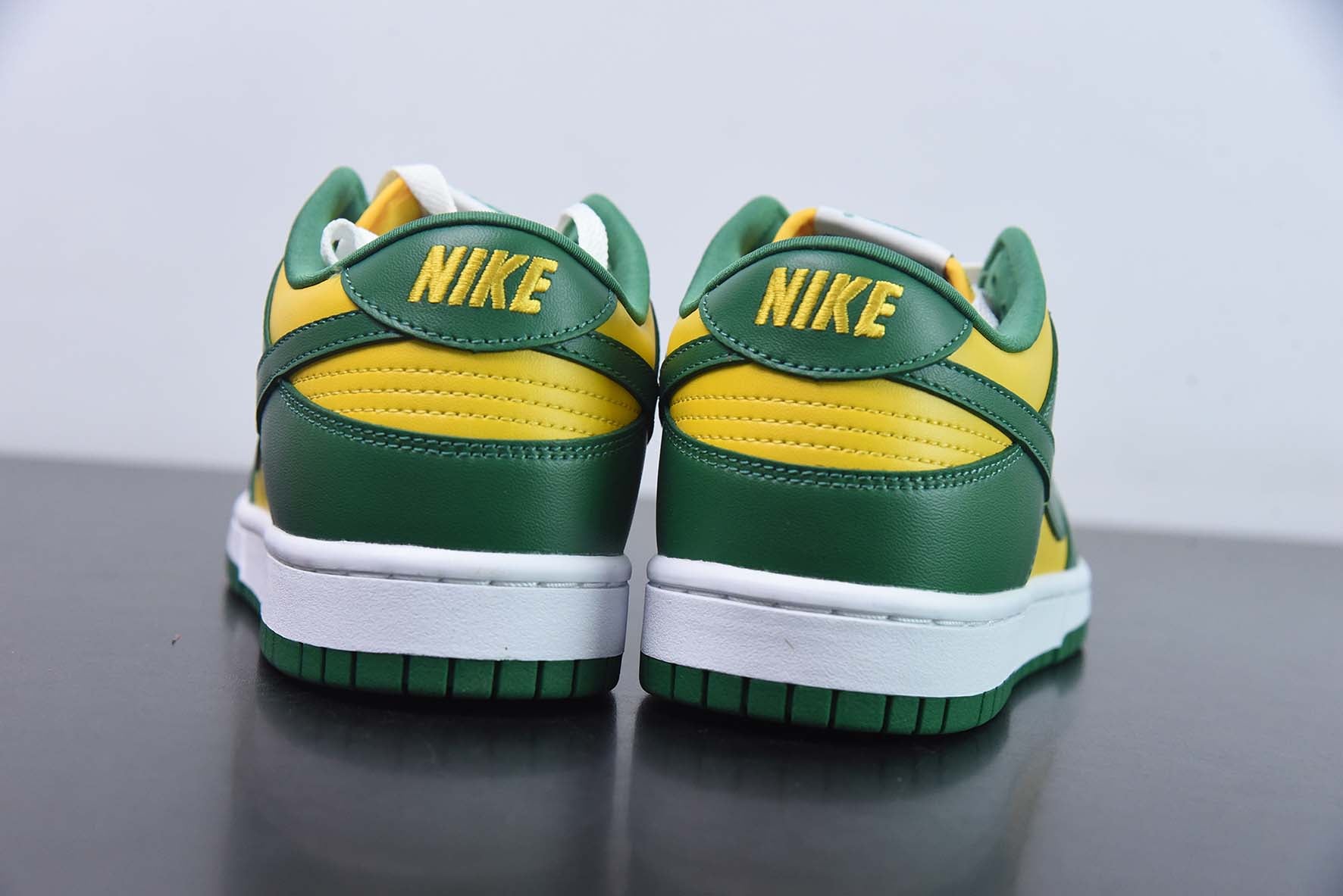 NIKE SB DUNK LOW "BRAZIL" - CU1727-700