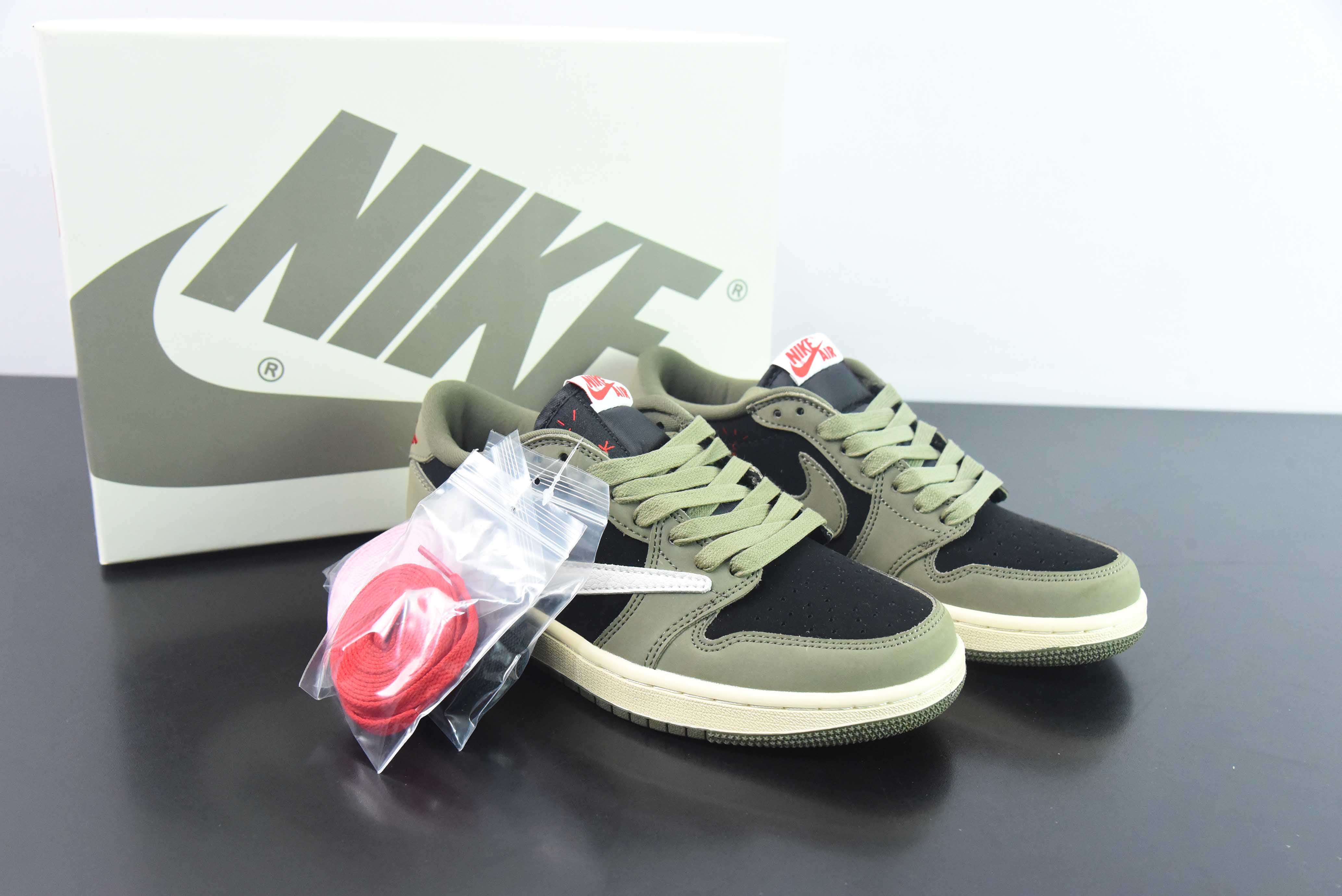 AIR JORDAN 1 LOW OG X TRAVIS SCOTT "BLACK OLIVE"