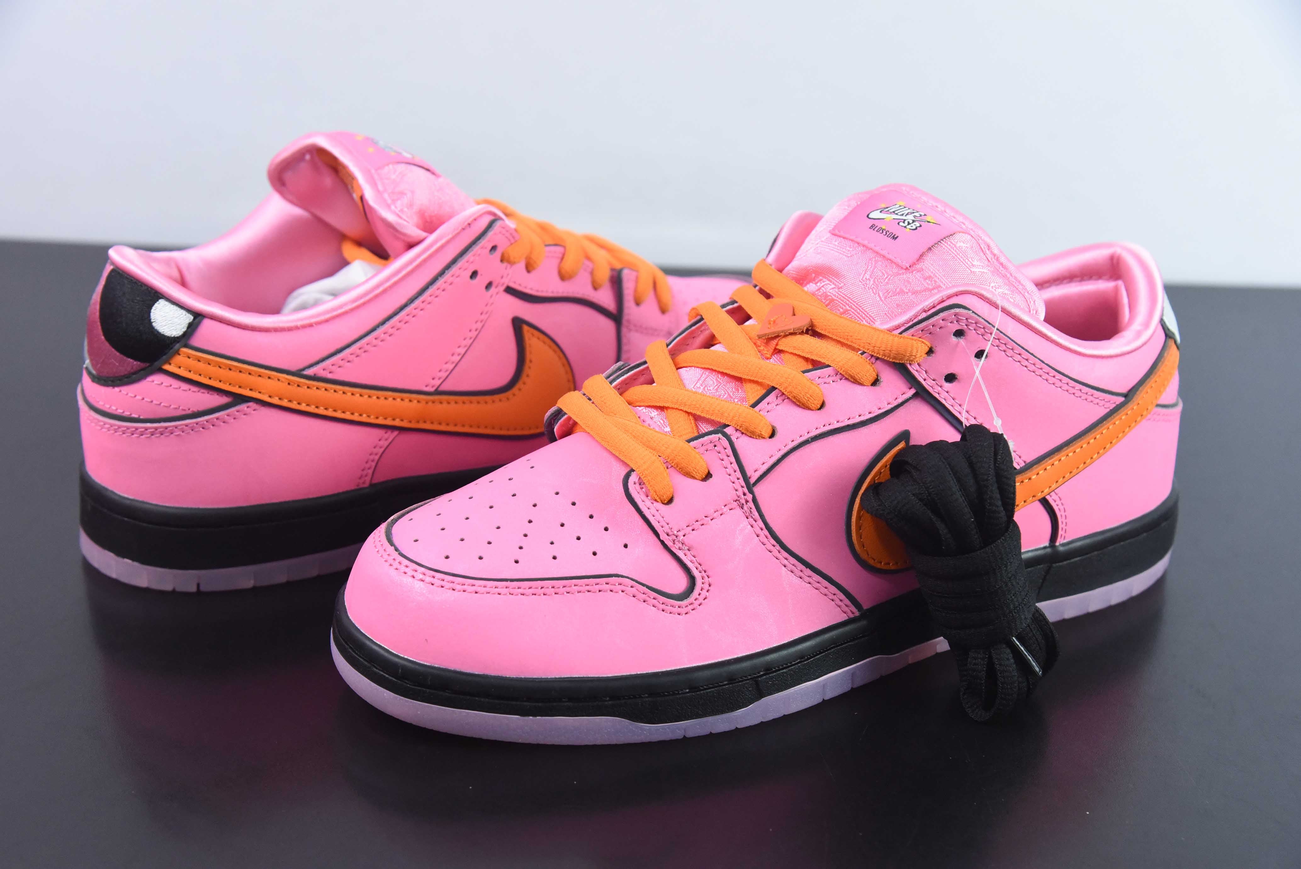 NIKE SB DUNK x POWERPUFF GIRLS "BLOSSOM" FD2631-600 🇺🇸