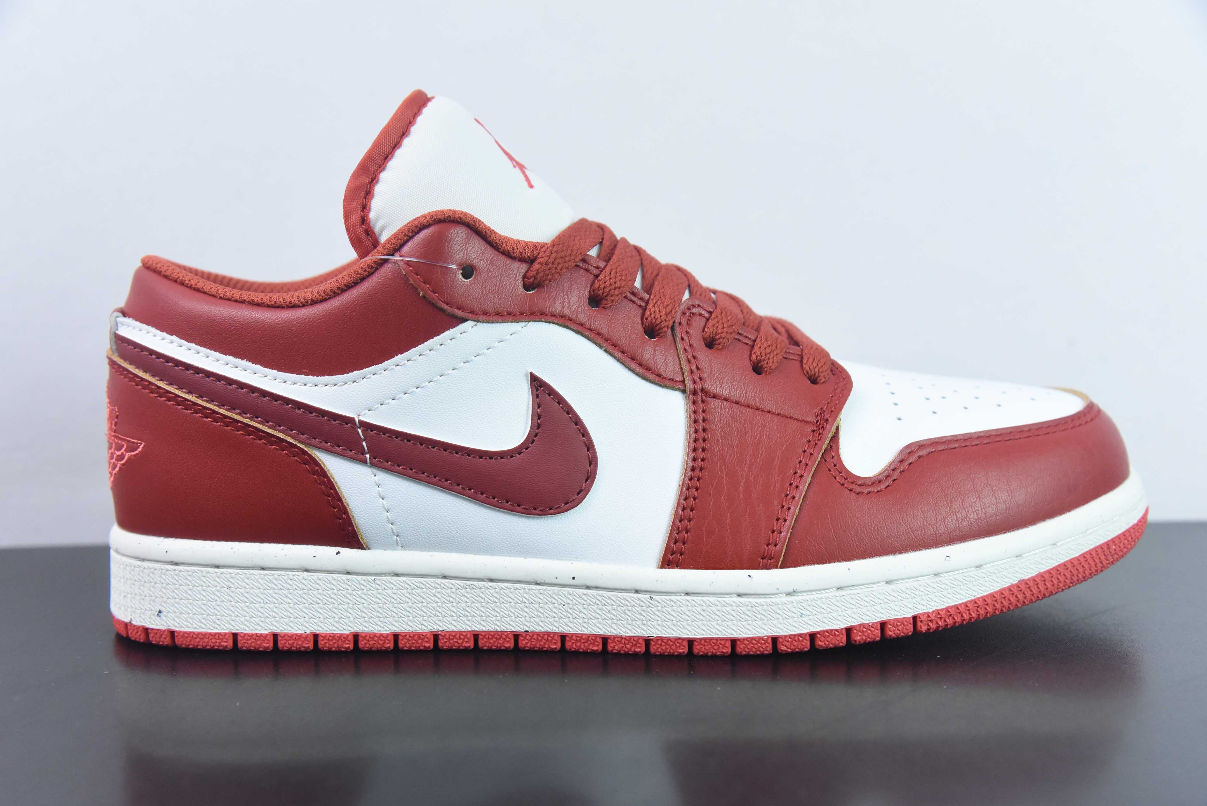 AIR JORDAN 1 LOW "DUNE RED"