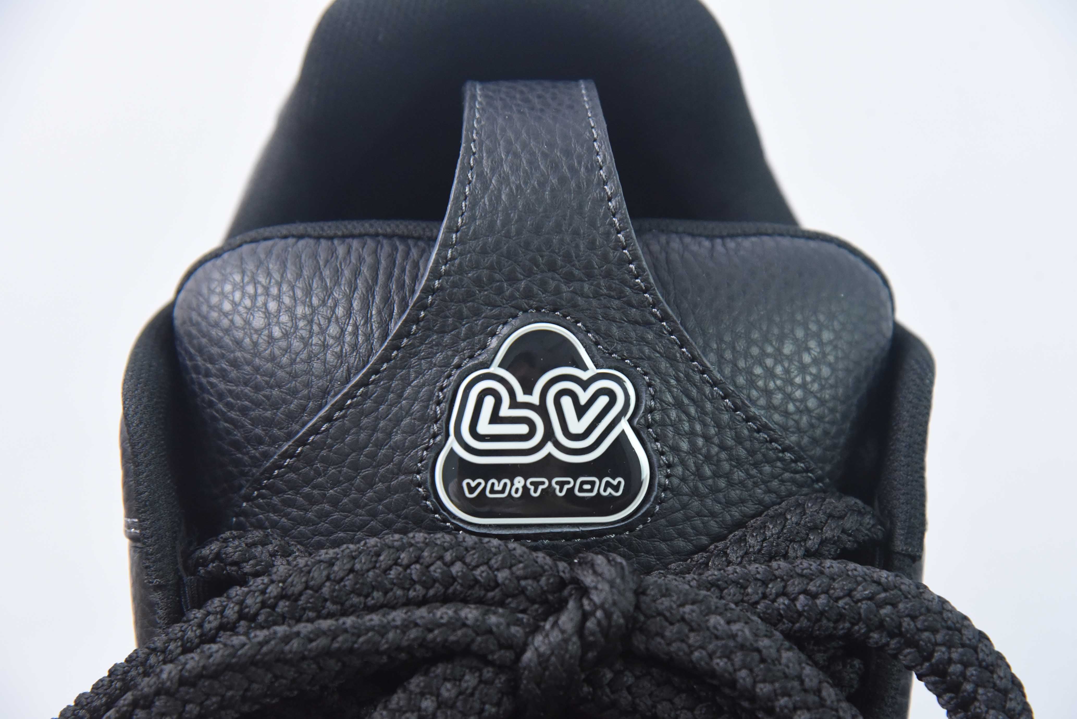 LV SKATE "ALL BLACK"