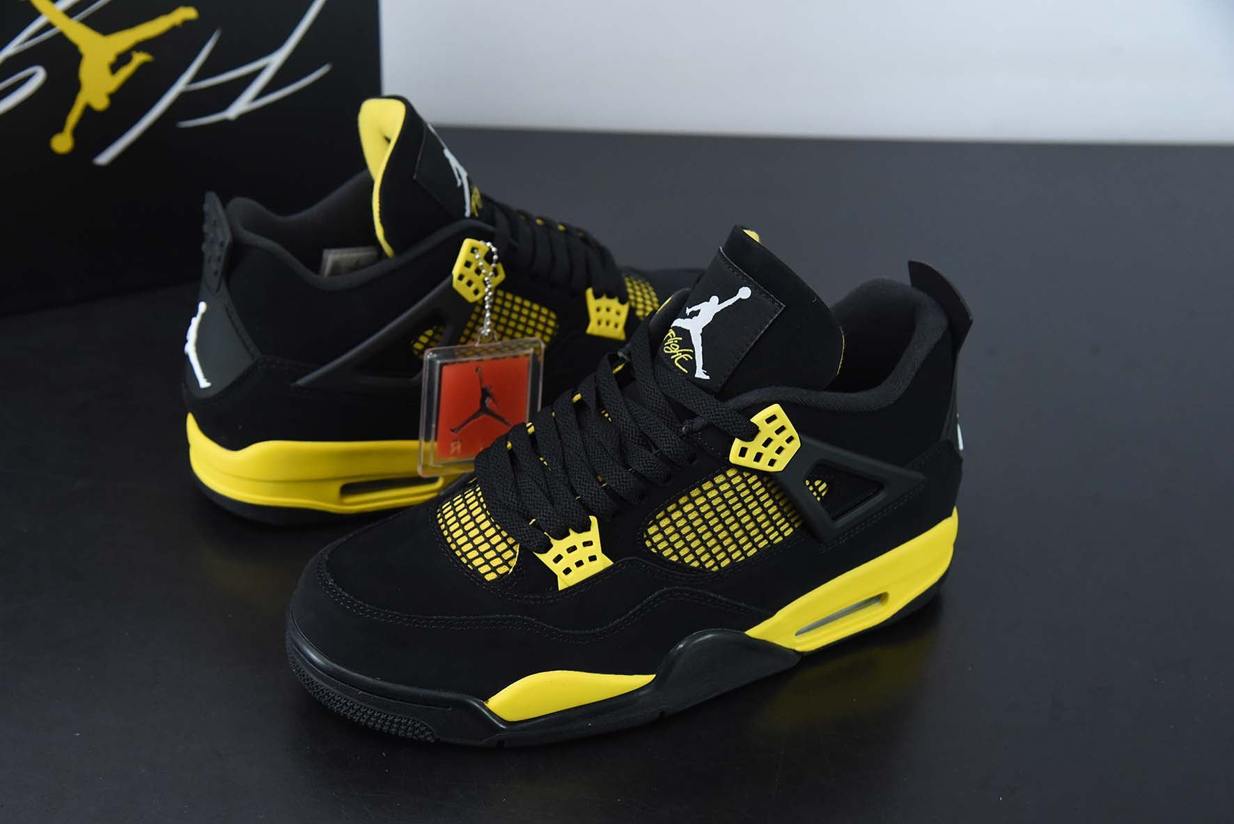 AIR JORDAN 4 "YELLOW THUNDER"