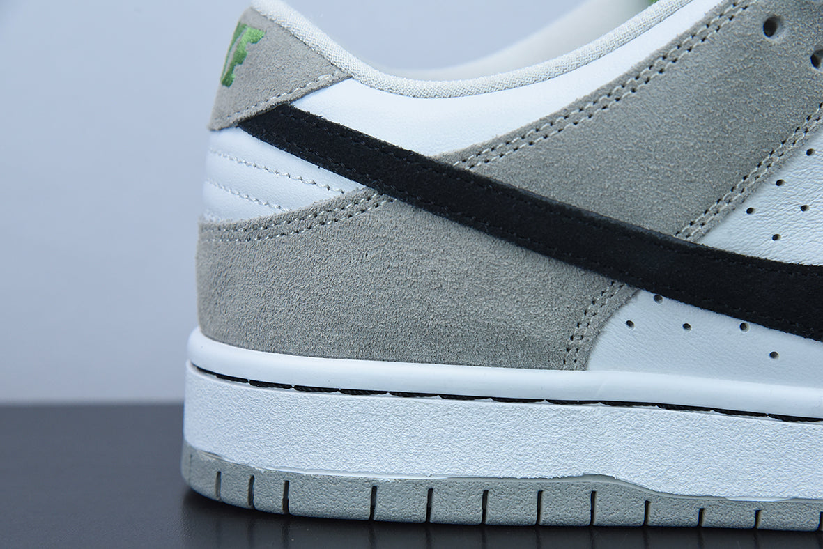 NIKE SB DUNK LOW PRO "CHLOROPHYLL" - BQ6817-011