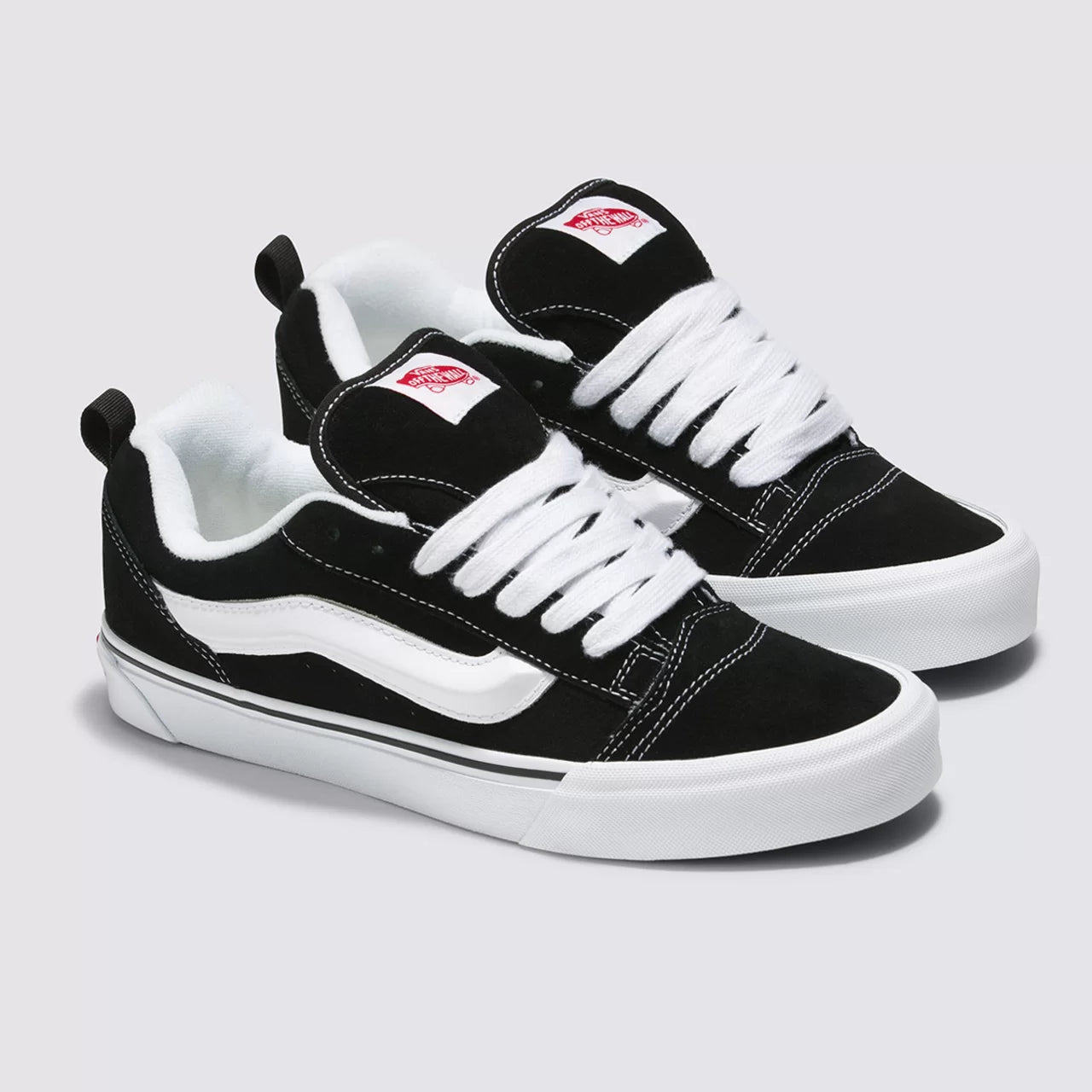 VANS KNU SKNOOL "BLACK WHITE"