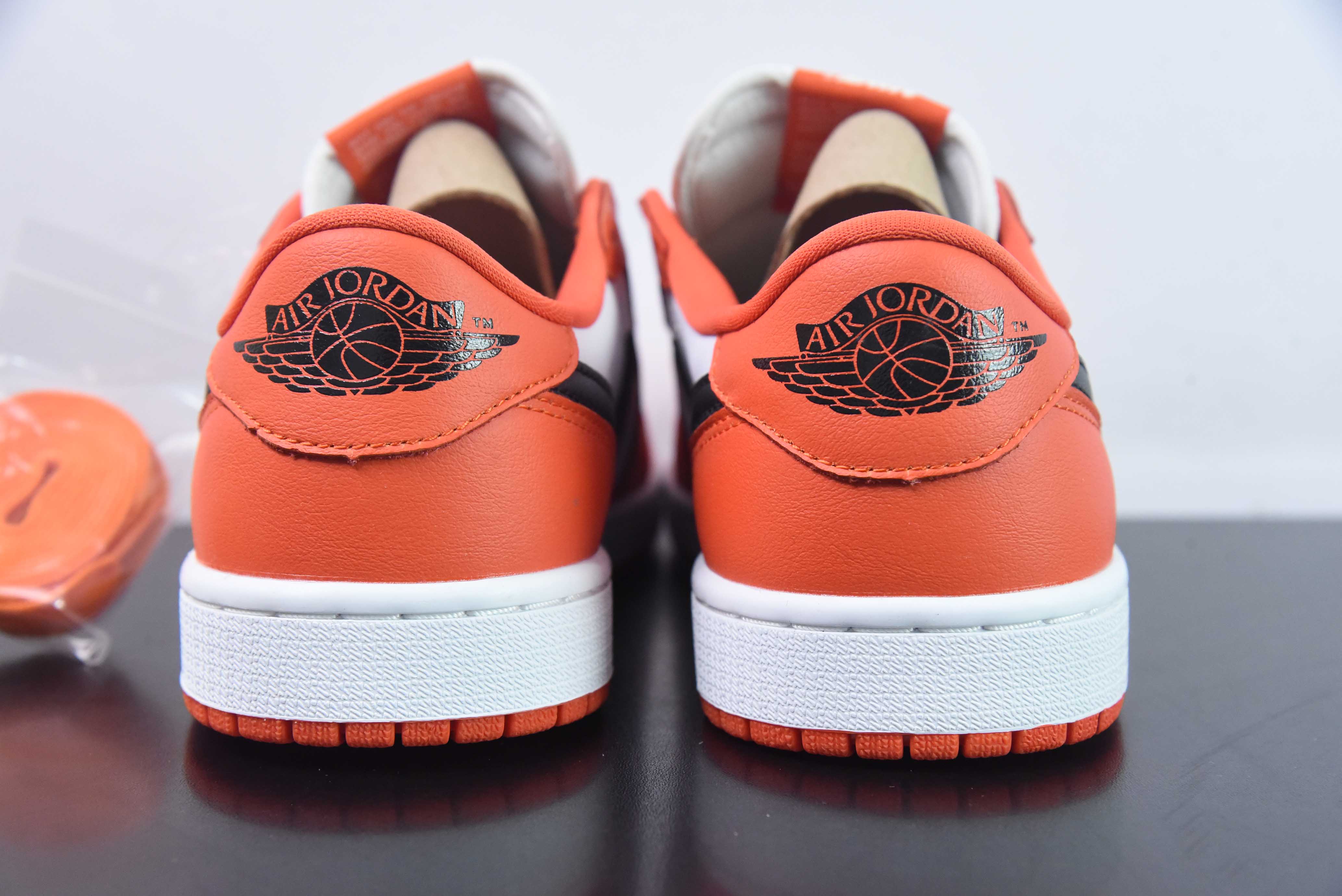 AIR JORDAN 1 LOW OG “STARFISH” CZ0790-801