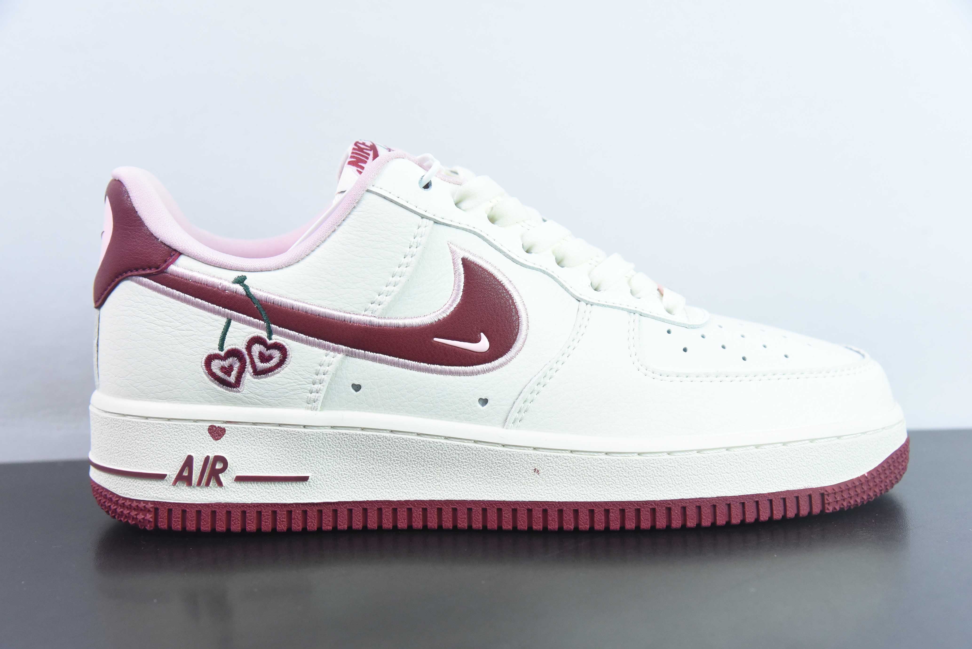 AIR FORCE 1  '07 VALENTINES DAY 23