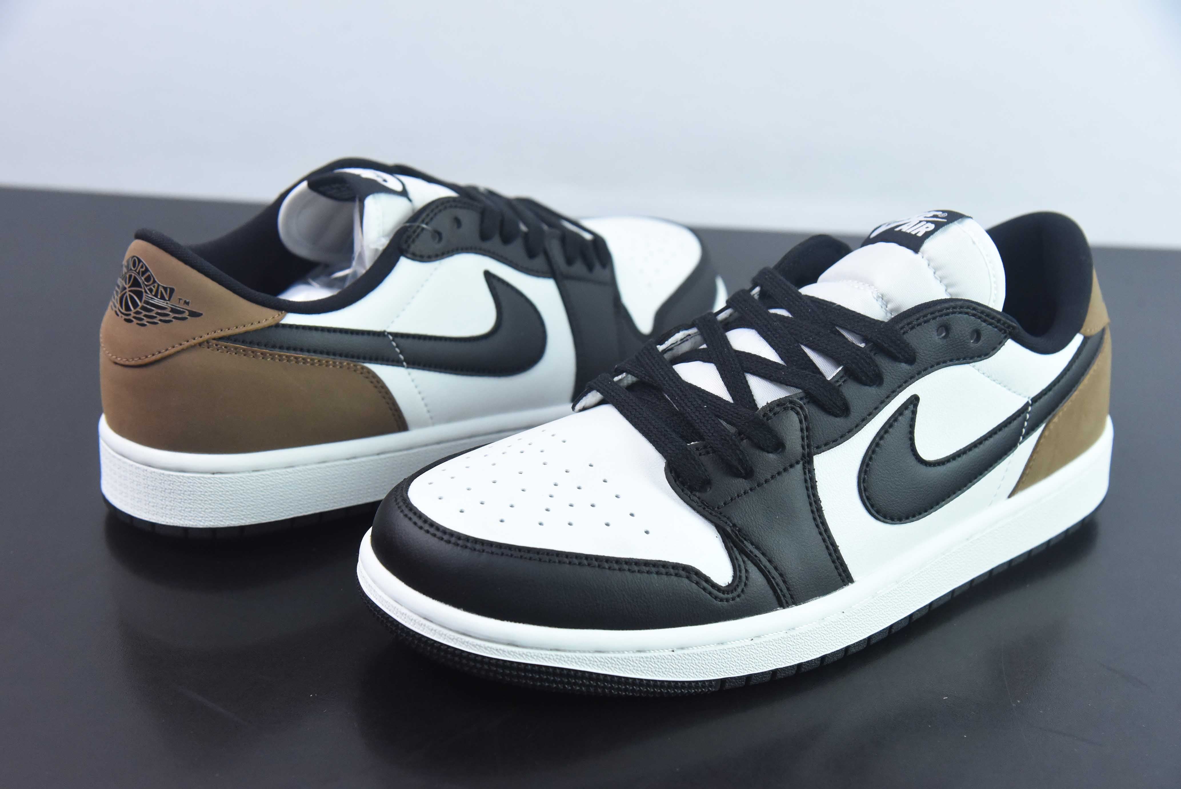 AIR JORDAN 1 LOW "MOCHA"