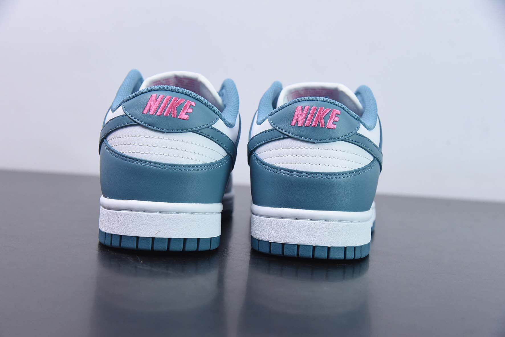 NIKE DUNK LOW "SOUTH BEACH" - FJ0739-100