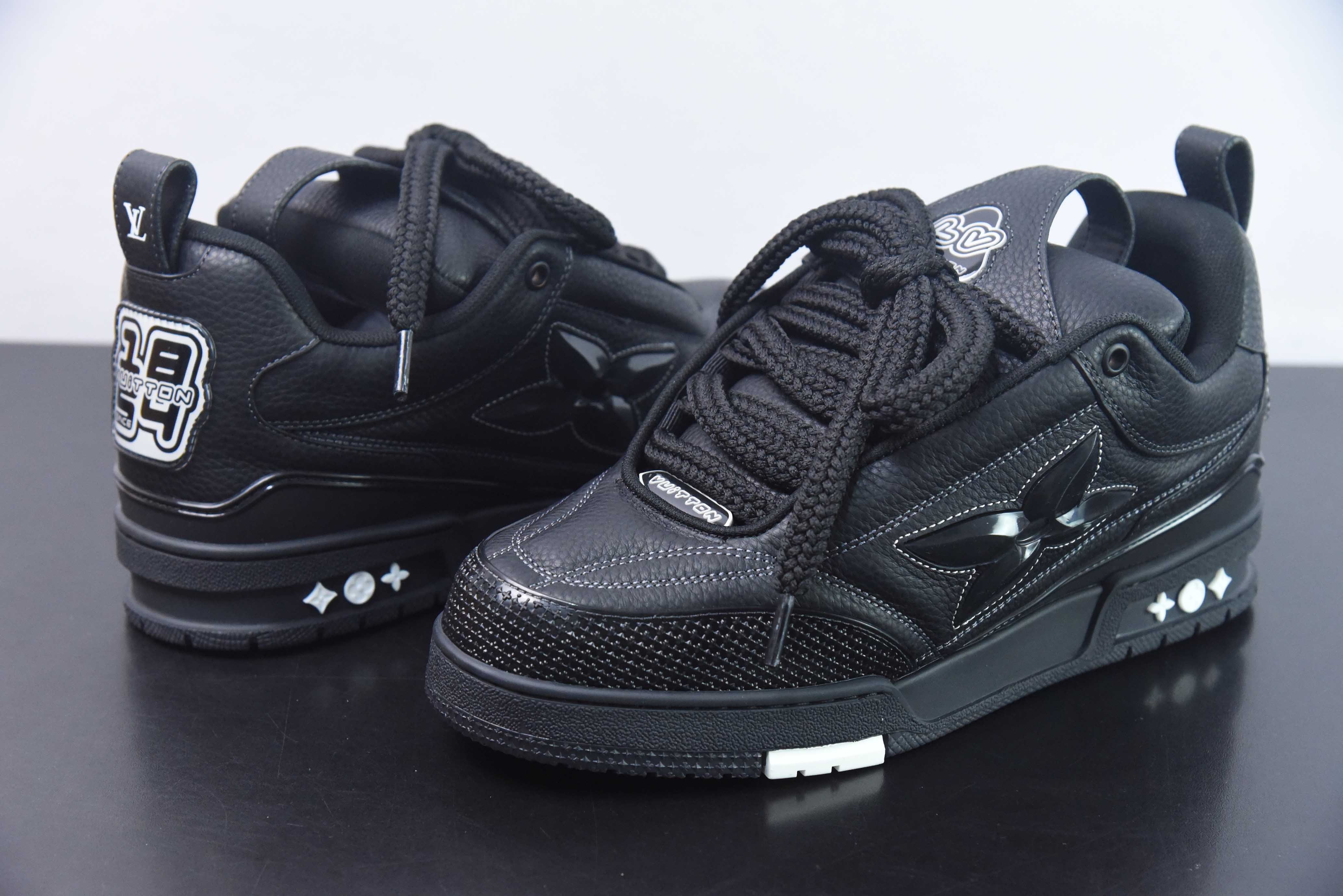 LV SKATE "ALL BLACK"