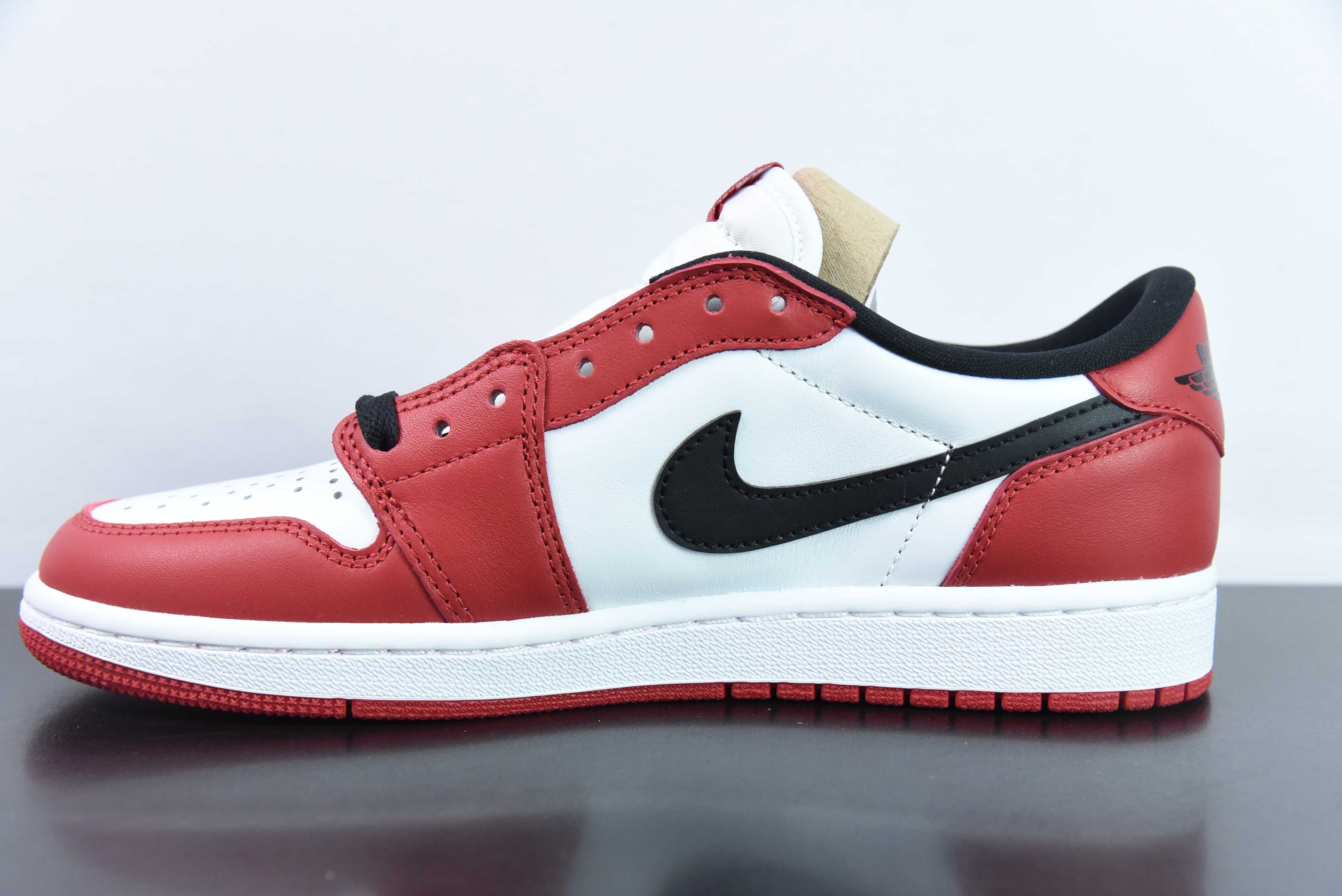 AIR JORDAN 1 RETRO LOW GOLF "CHICAGO"