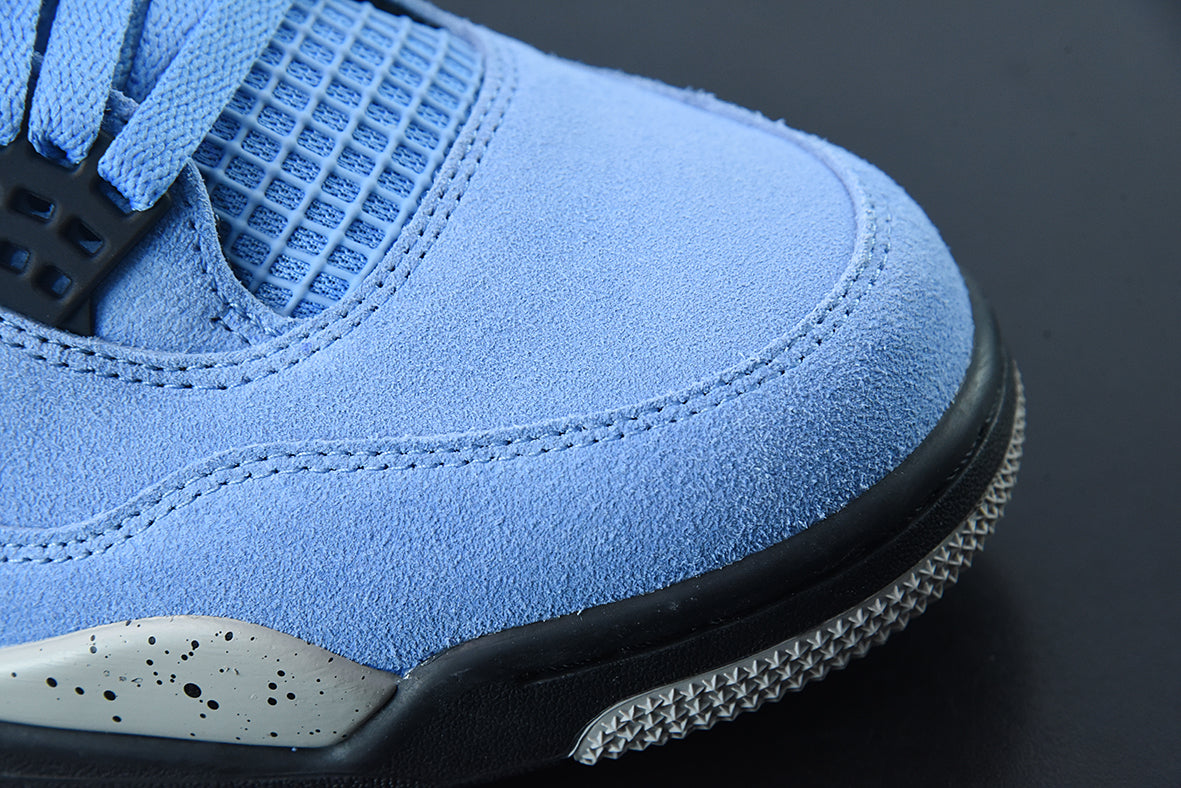 AIR JORDAN 4  "UNIVERSITY BLUE" - CT8527-400