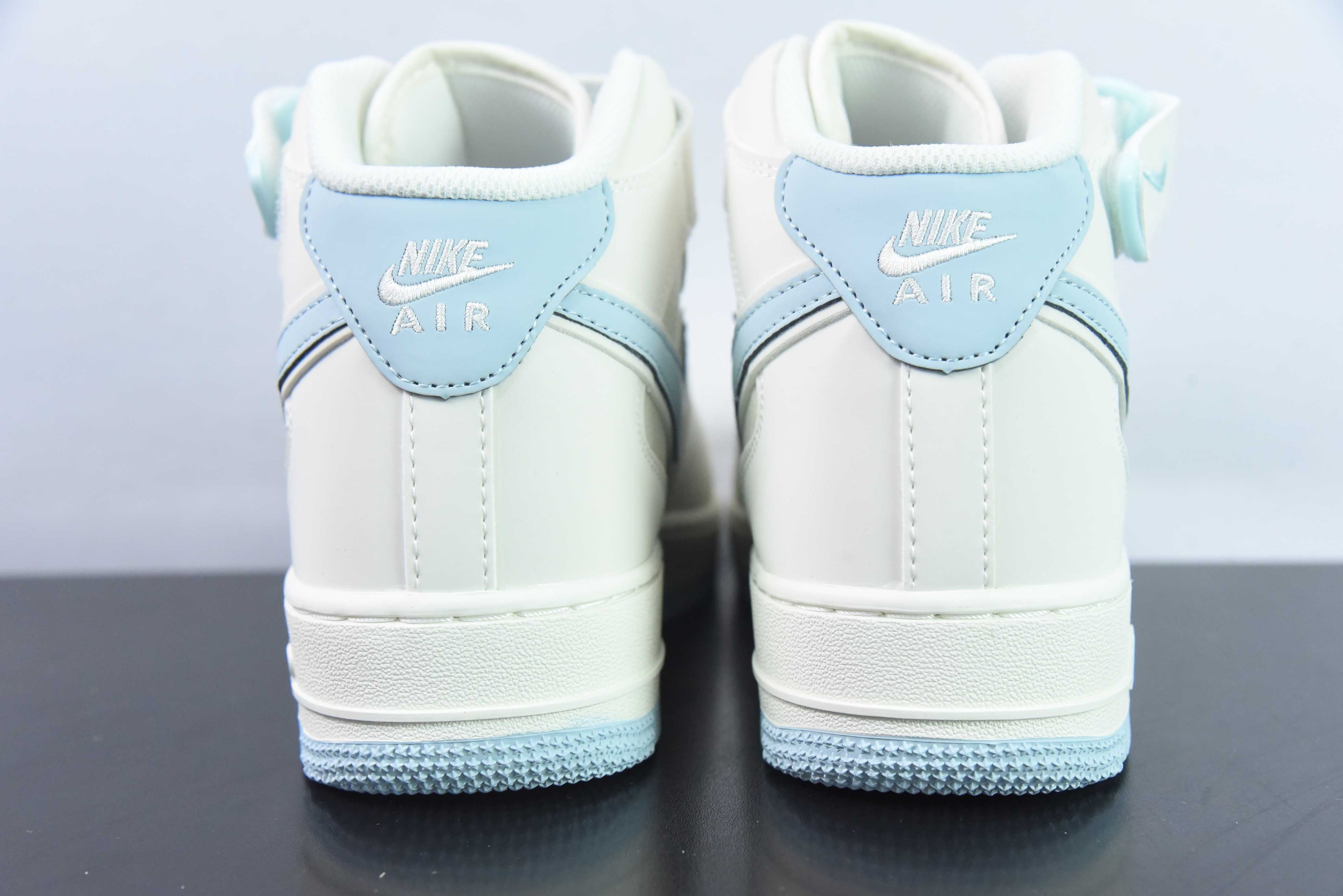 AIR FORCE 1 HIGH "BABY BLUE"