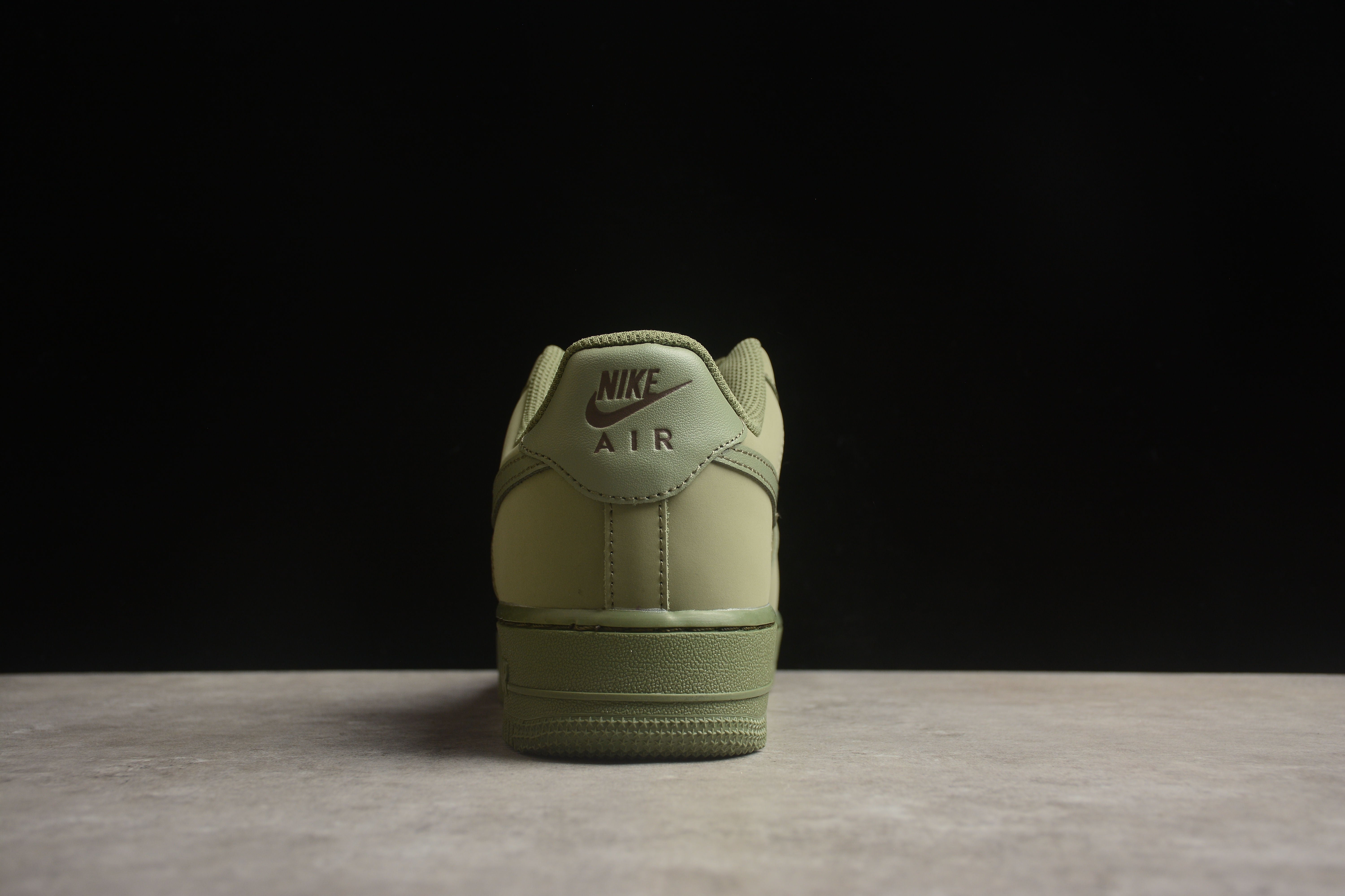 AIR FORCE 1 '07 LX 'Oil Green' FB8876-300 🇺🇸