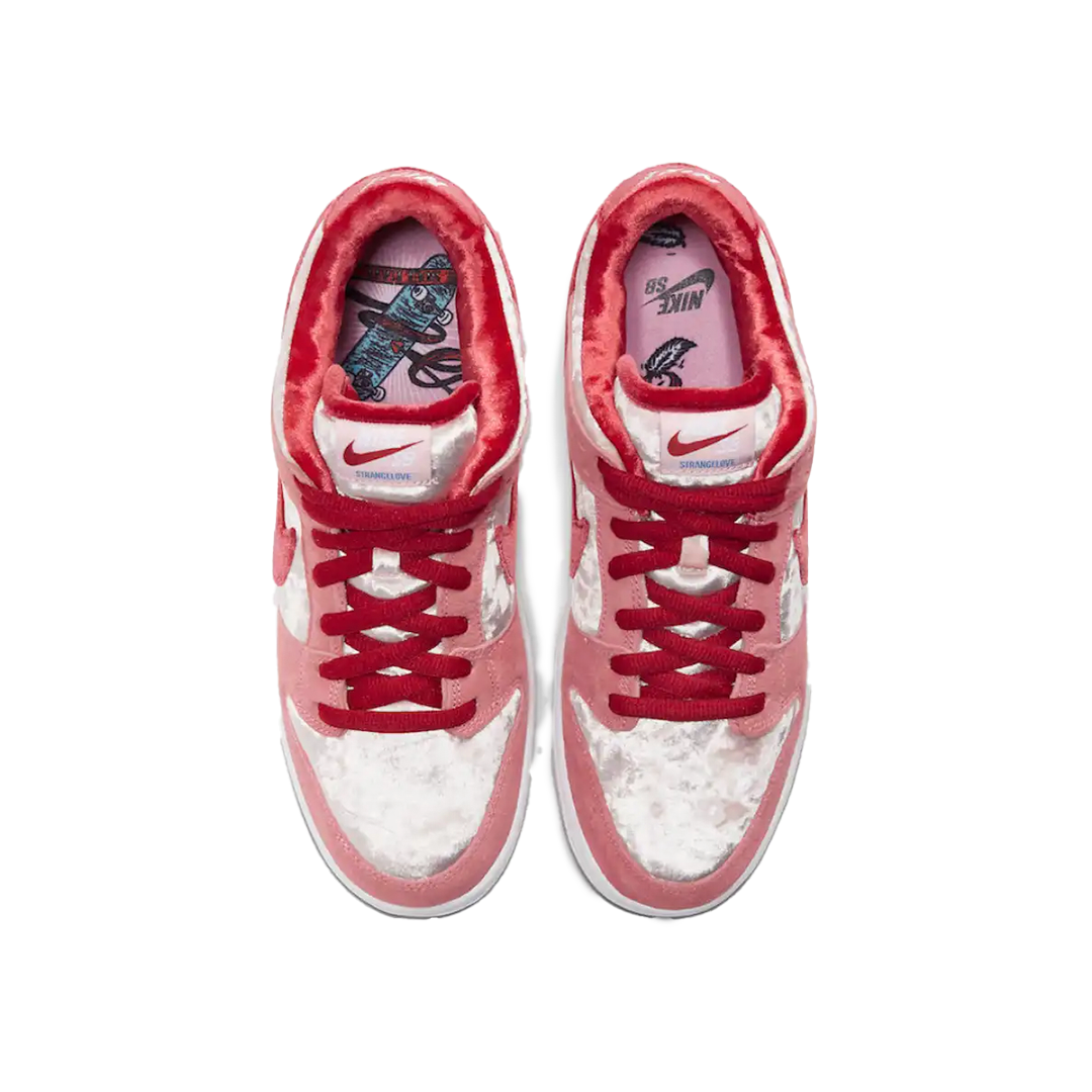 NIKE SB DUNK LOW "STRANGE LOVE" 🇺🇸