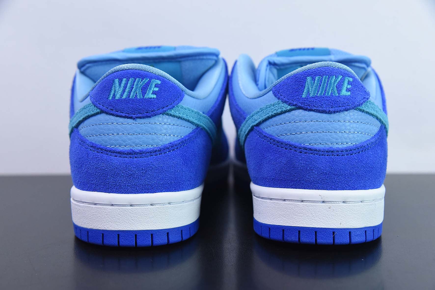 NIKE SB DUNK LOW "BLUE RASPBERRY" - DM0807-400