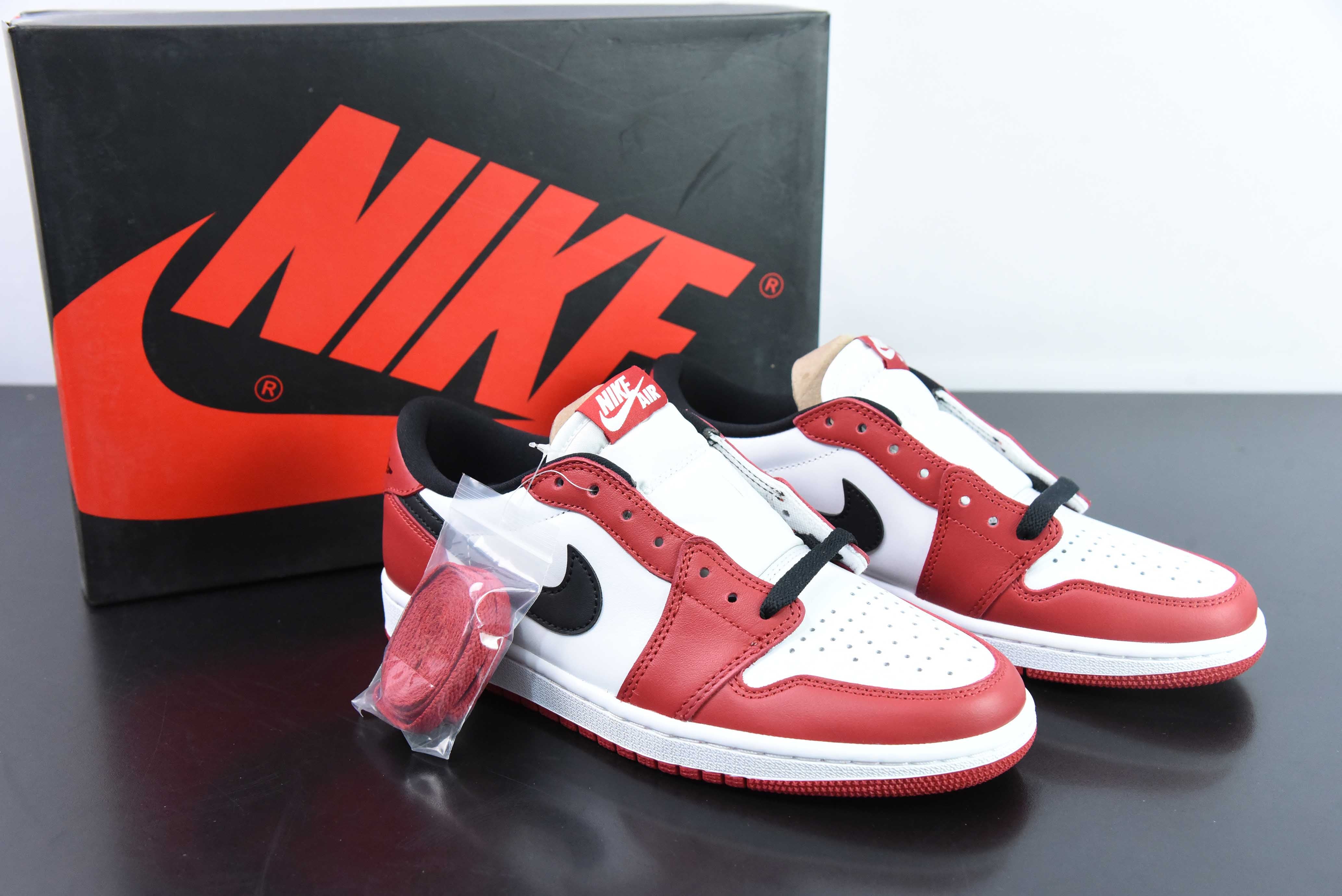 AIR JORDAN 1 RETRO LOW GOLF "CHICAGO"