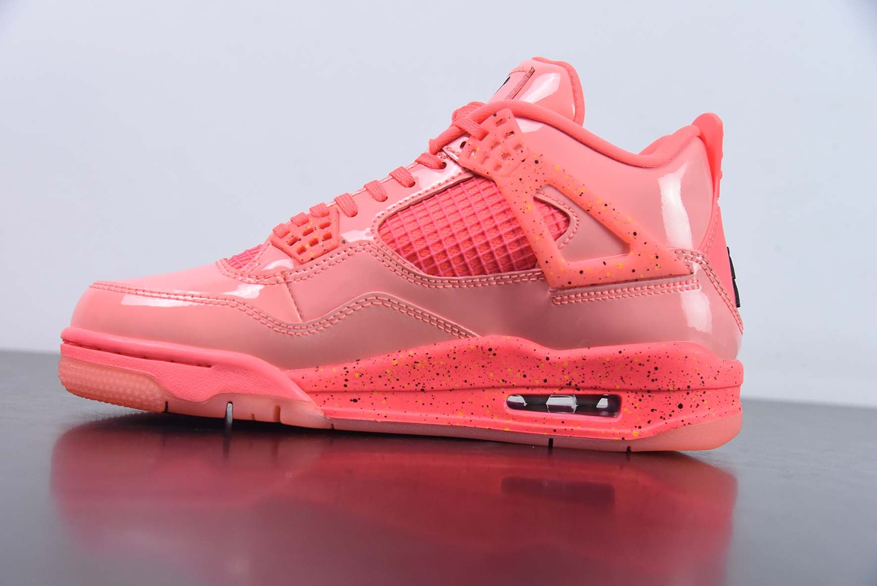 AIR JORDAN 4 NGR OG "HOT PUNCH" AQ9128-600