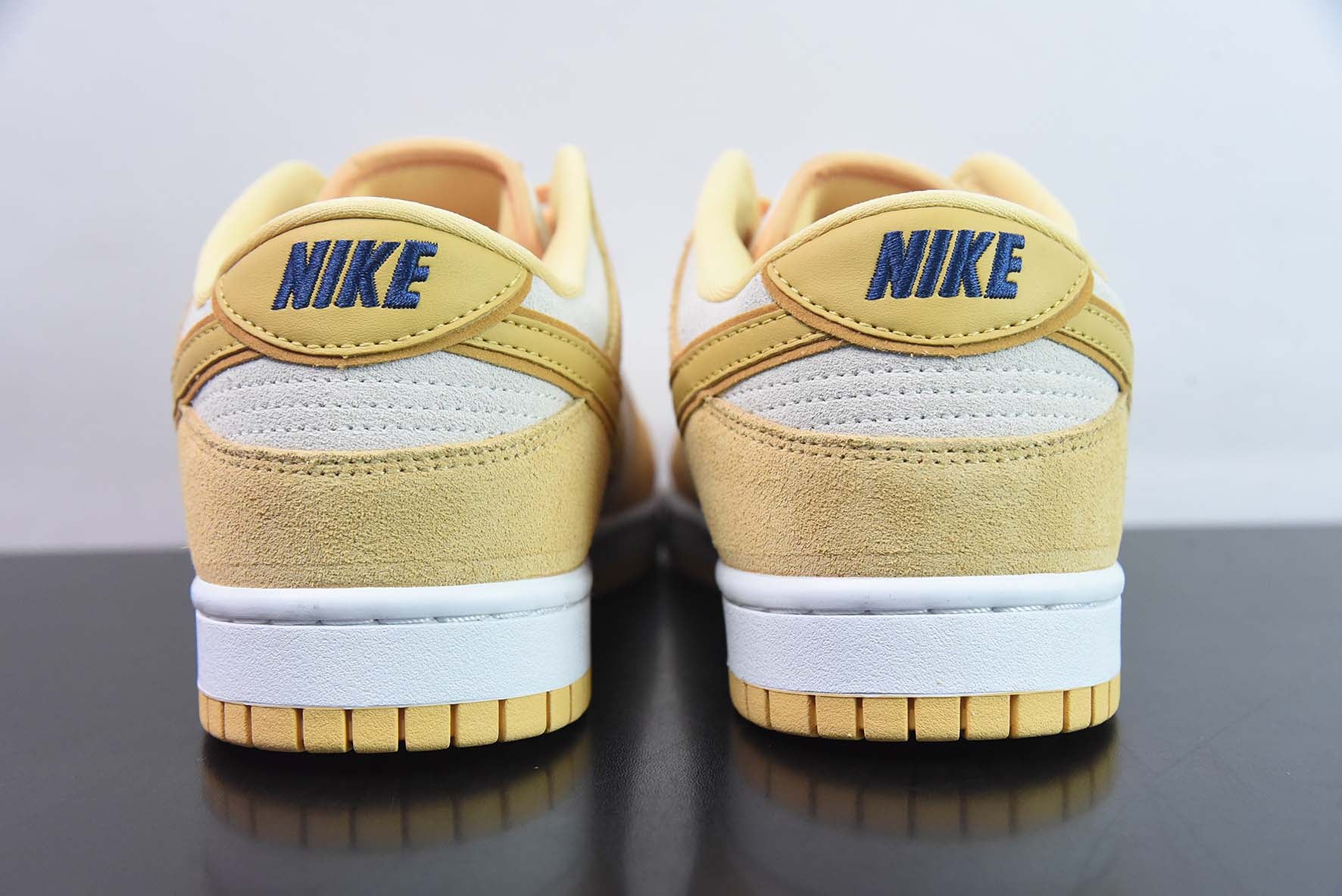 NIKE DUNK LOW "GOLD SUEDE" - DV7411-200