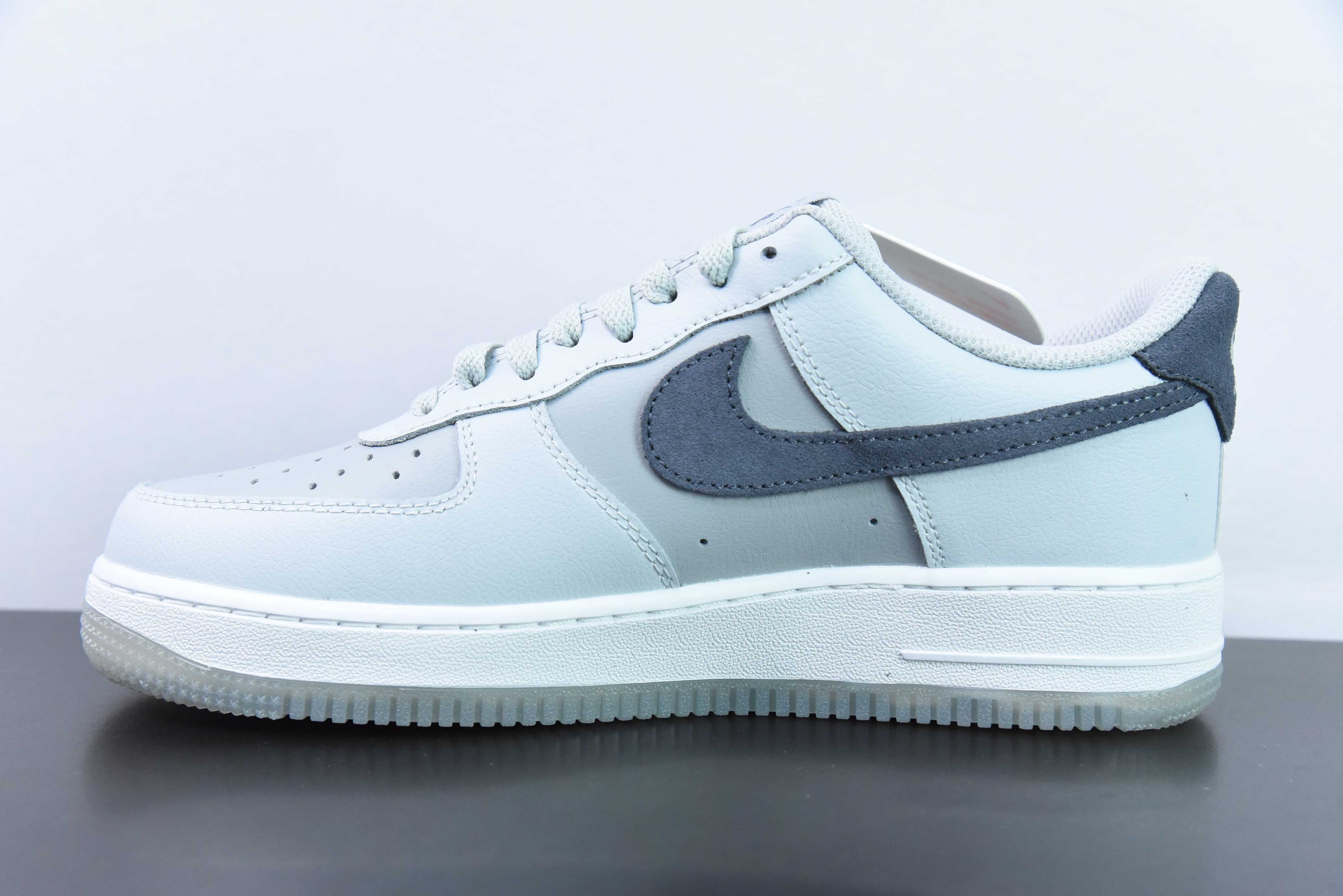 AIR FORCE 1 LOW '07  GREY/WHITE