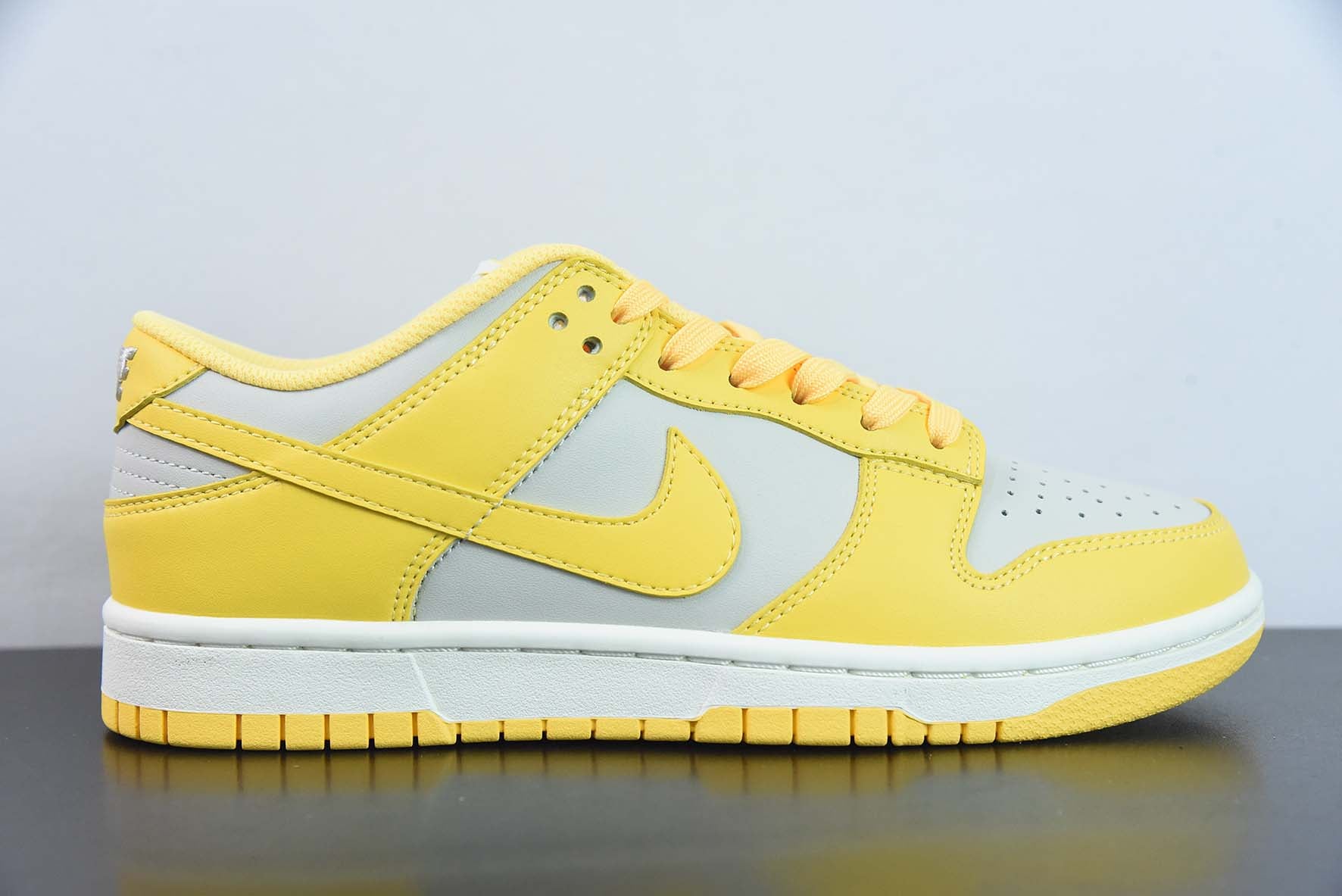 NIKE DUNK LOW RETRO "CITRON PULSE" - DD1503-002