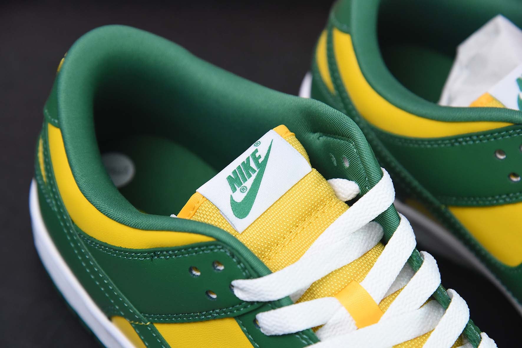 NIKE SB DUNK LOW "BRAZIL" - CU1727-700