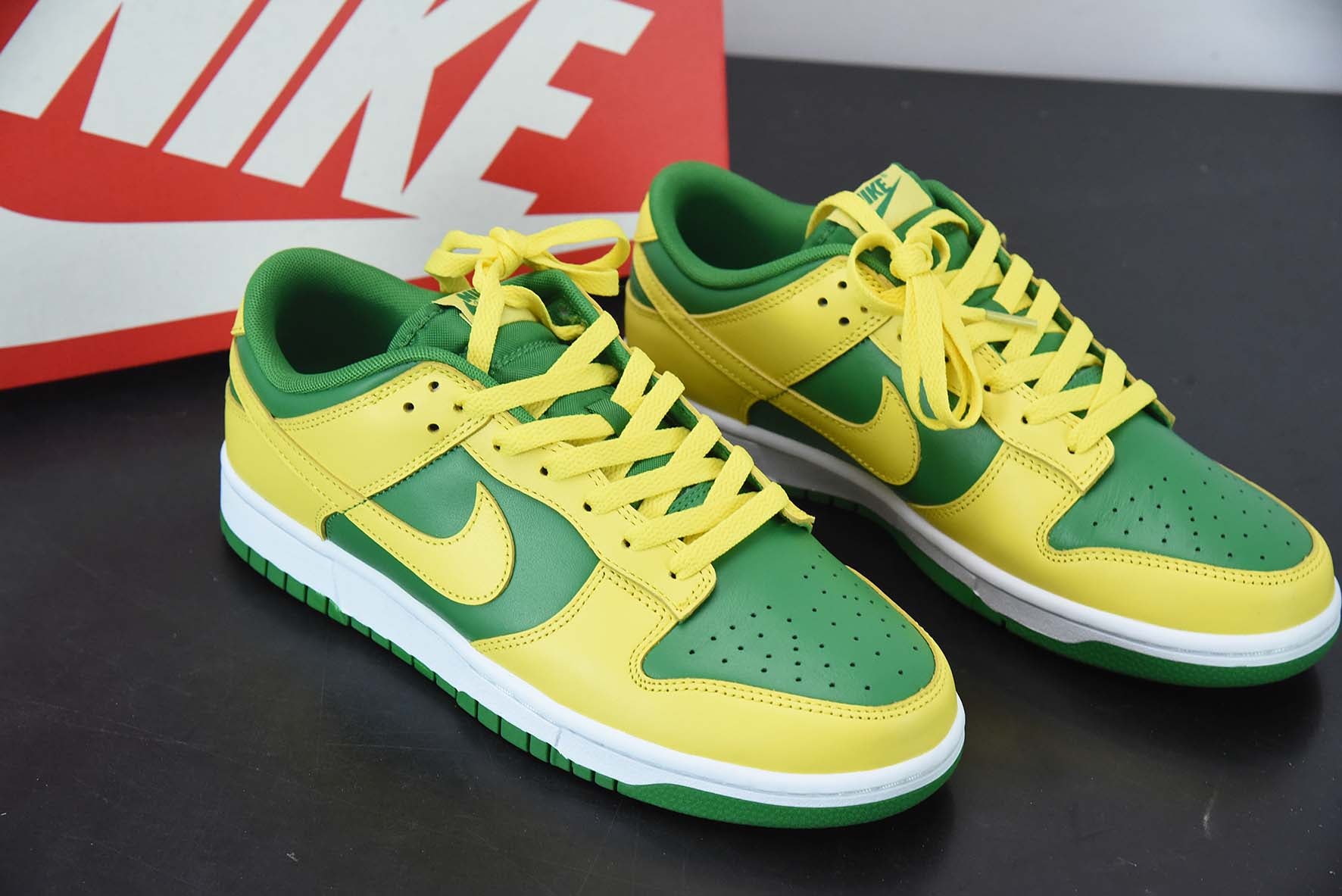 NIKE DUNK LOW "REVERSE BRAZIL" - DV0833-300