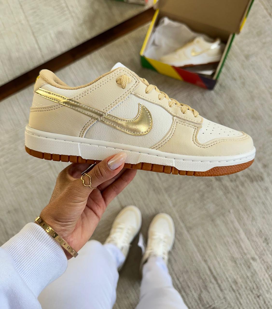 Nike Dunk Low "Golden Swoosh" 🇧🇷