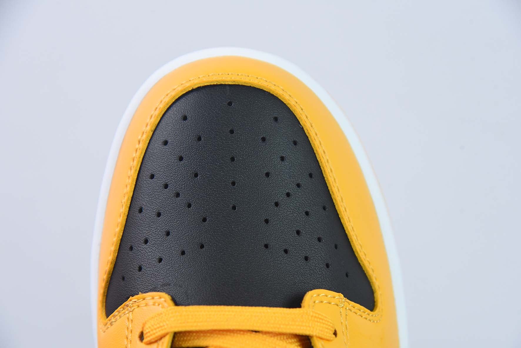 NIKE SB DUNK LOW "GOLDENROD"" - DD1319-004