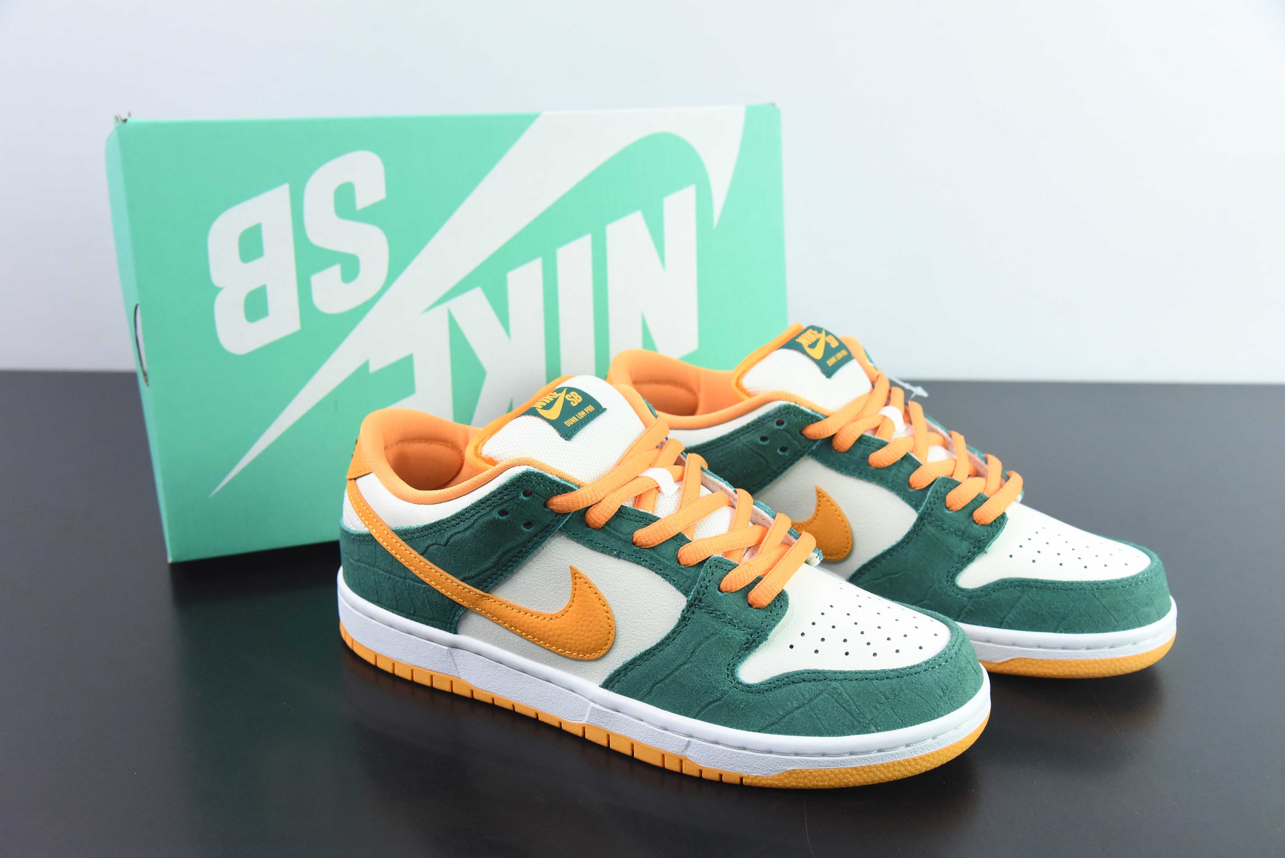 NIKE DUNK LOW “LEGION PINE”