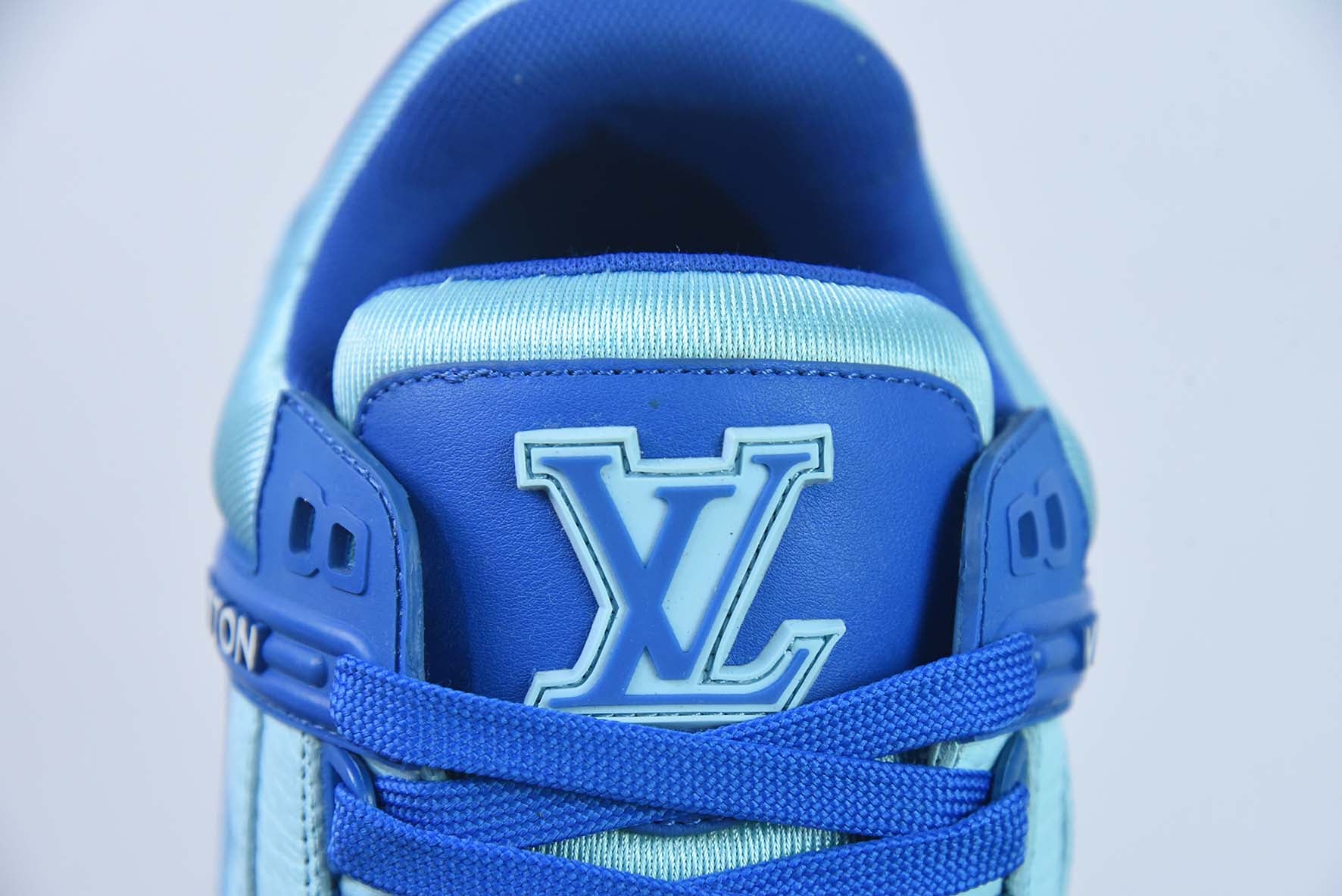 LV TRAINER V1 “BLUE"