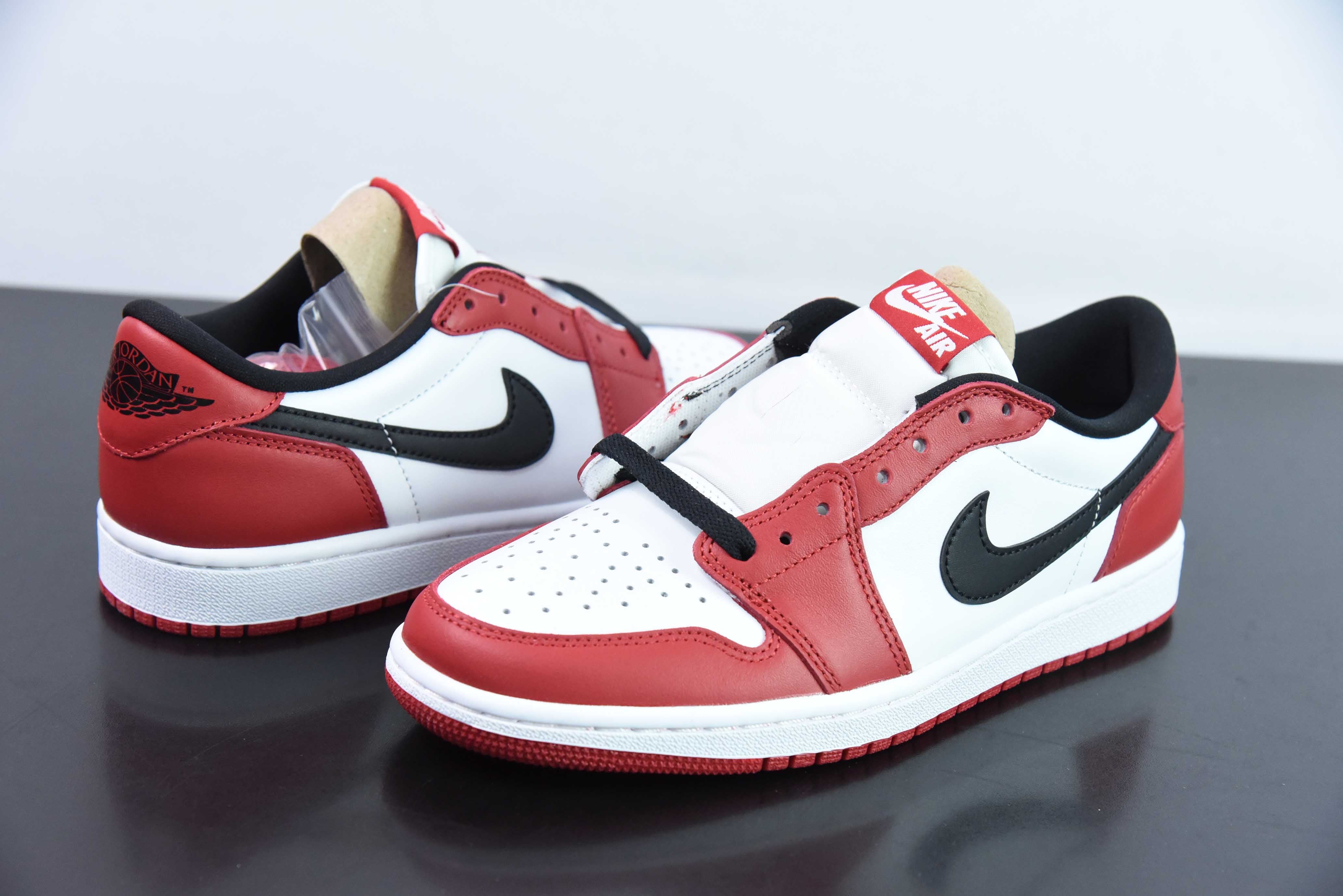 AIR JORDAN 1 RETRO LOW GOLF "CHICAGO"