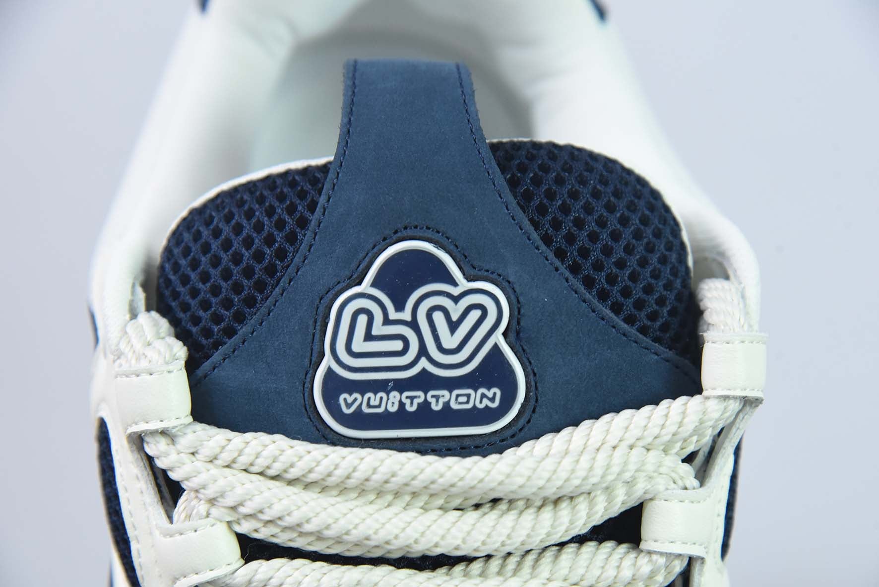 LV SKATE V2 "BLUE"