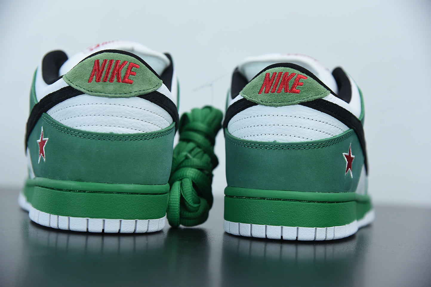 NIKE SB DUNK LOW "HEINEKEN"