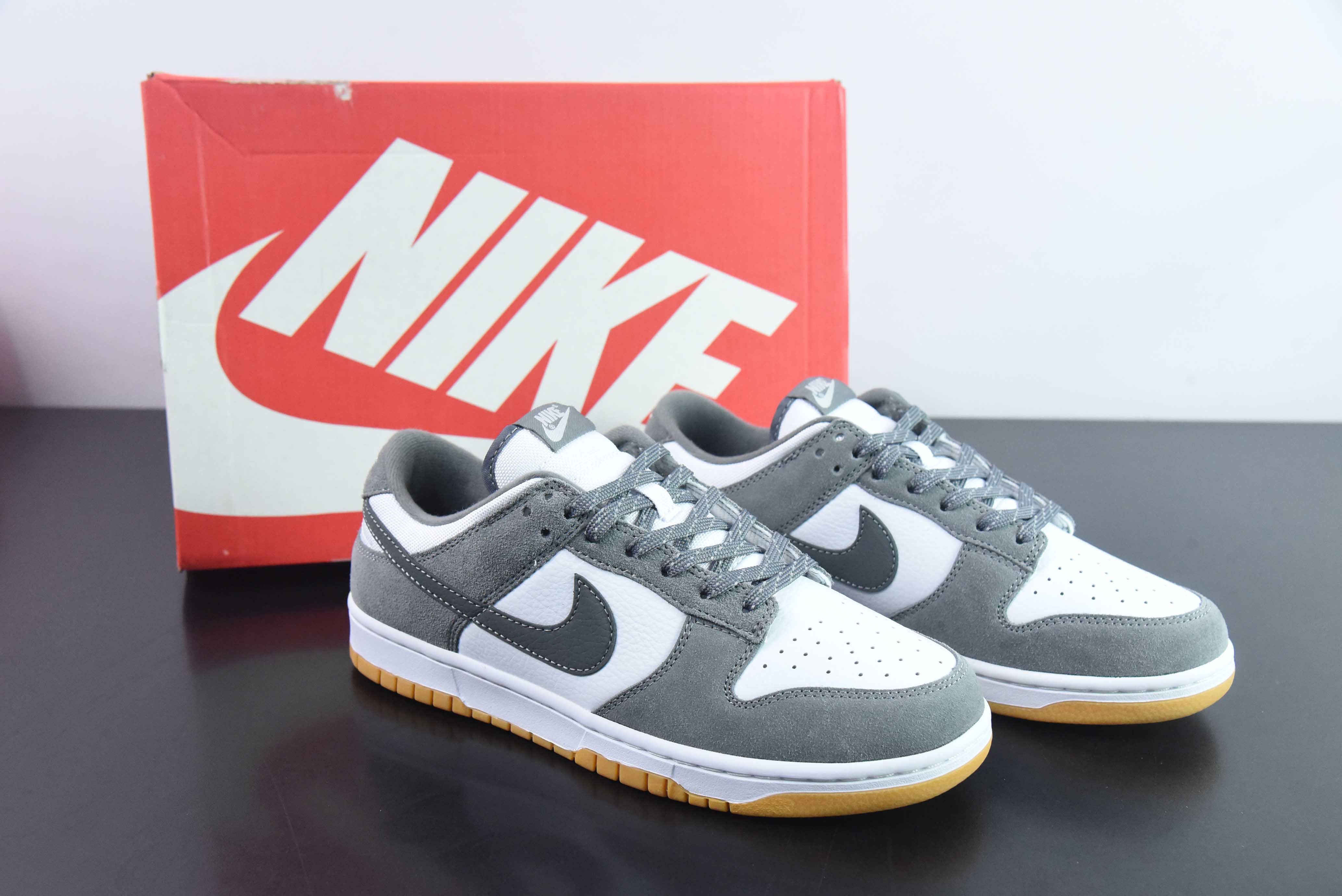 NIKE DUNK LOW "GREY GUM" - FV0389-100 🇺🇸