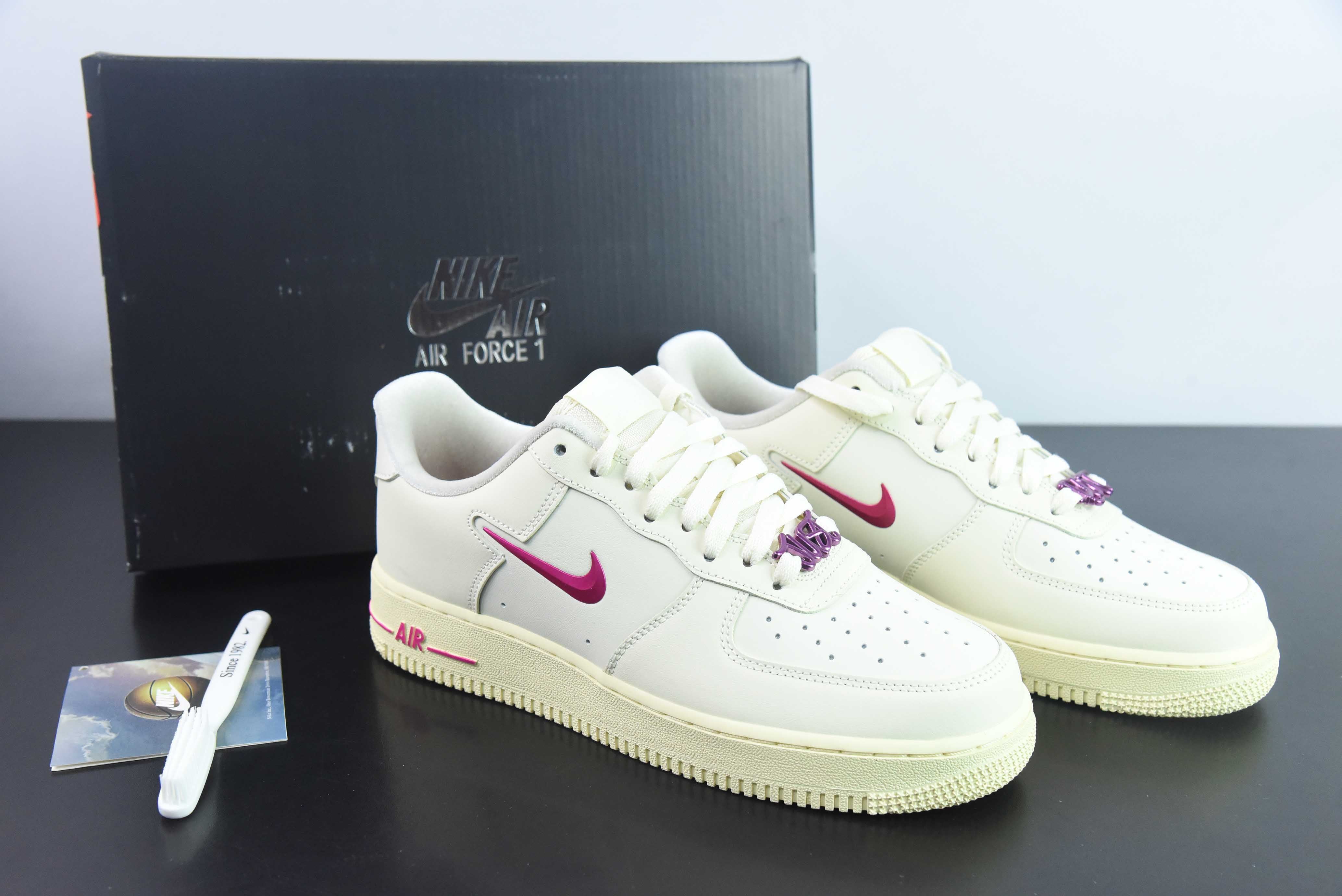 AIR FORCE 1  "COCONUT MILK PINK"