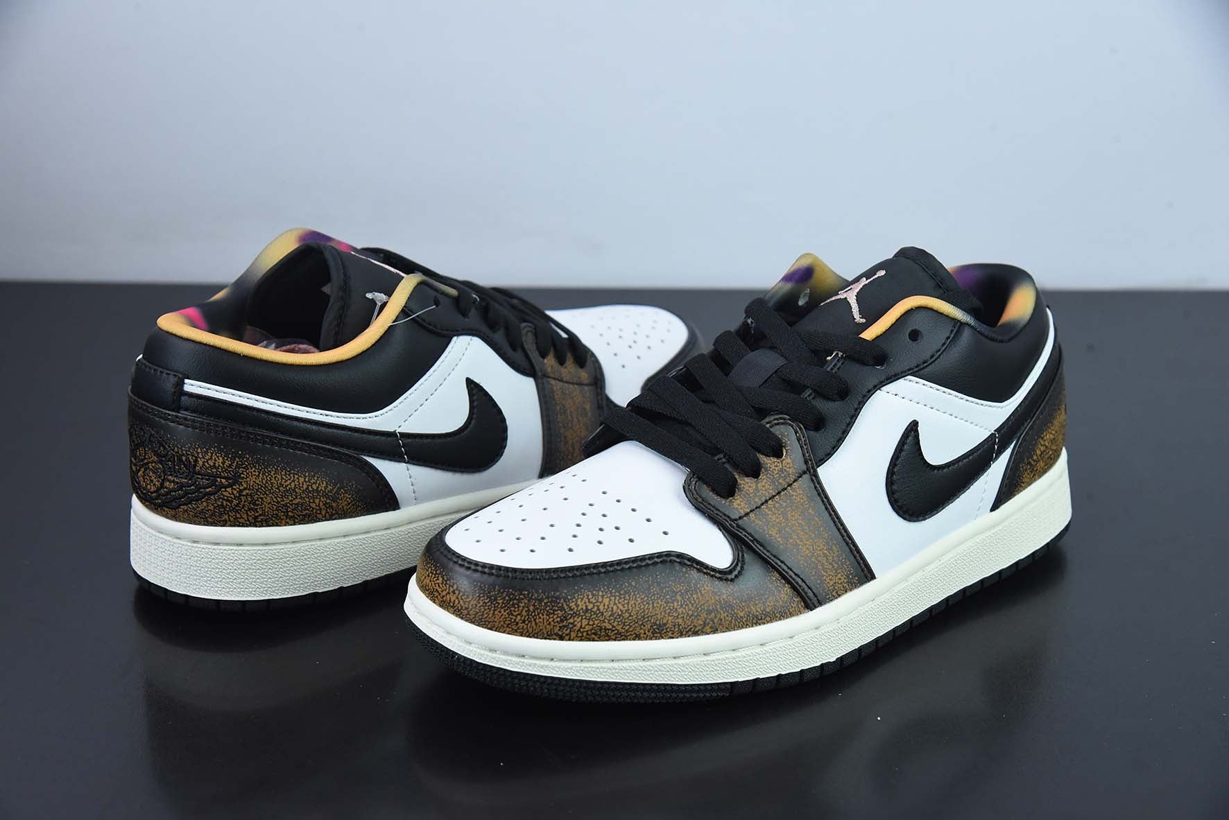 AIR JORDAN 1 LOW  "WEAR AWAY" - DQ8422-001