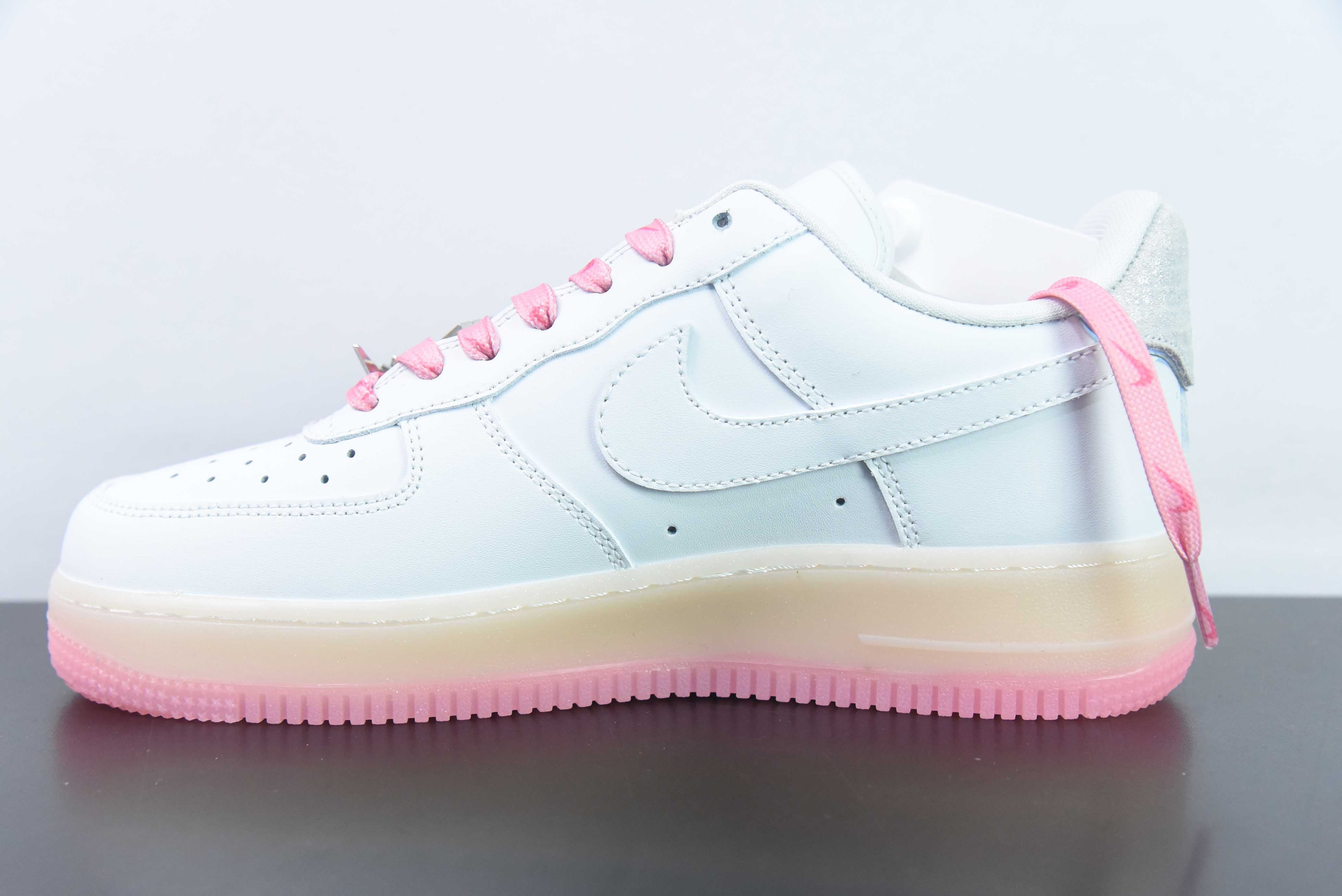 AIR FORCE 1 LOW '07  "PINK BOOBLES"