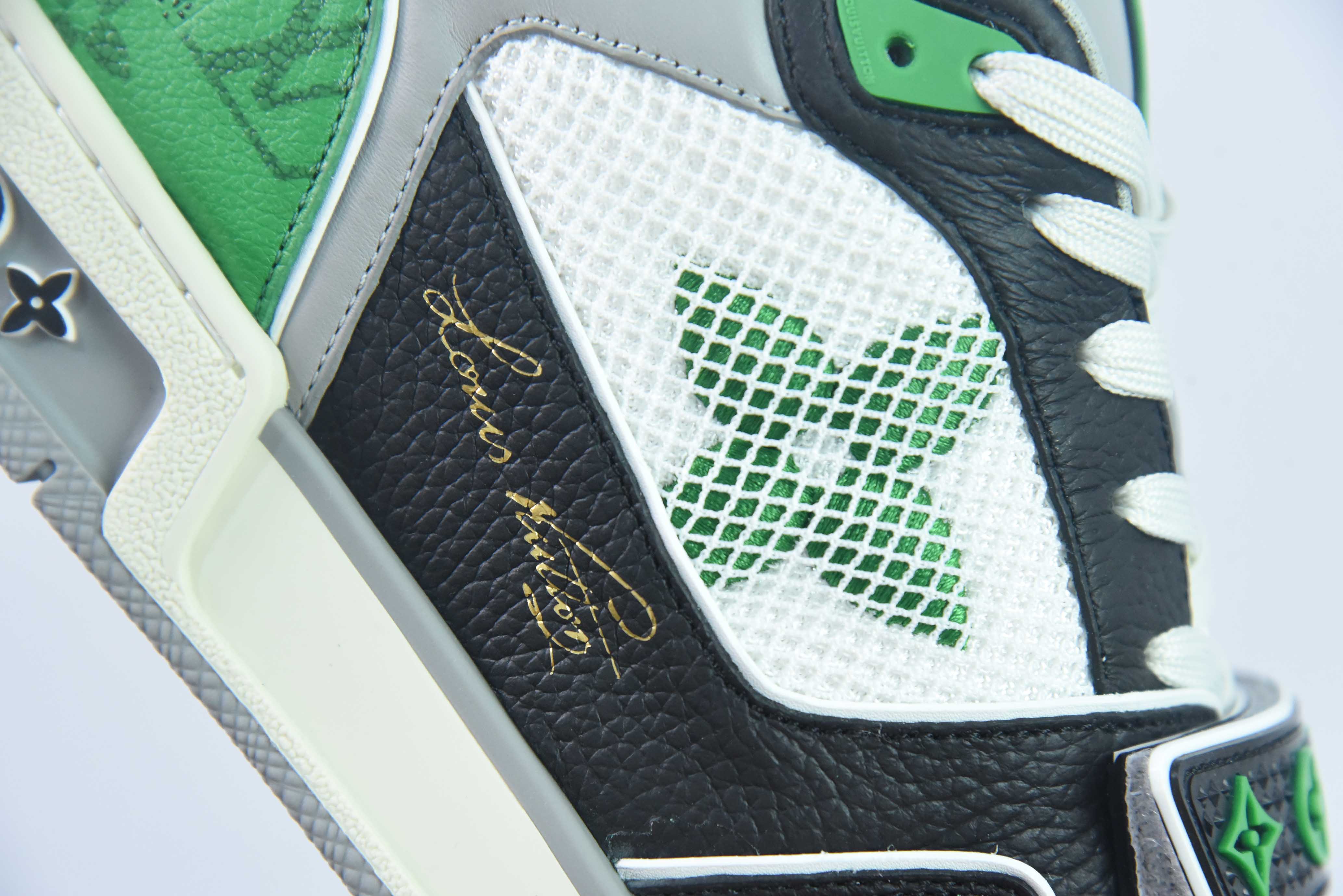 LV TRAINER "GREEN MONOGRAM"