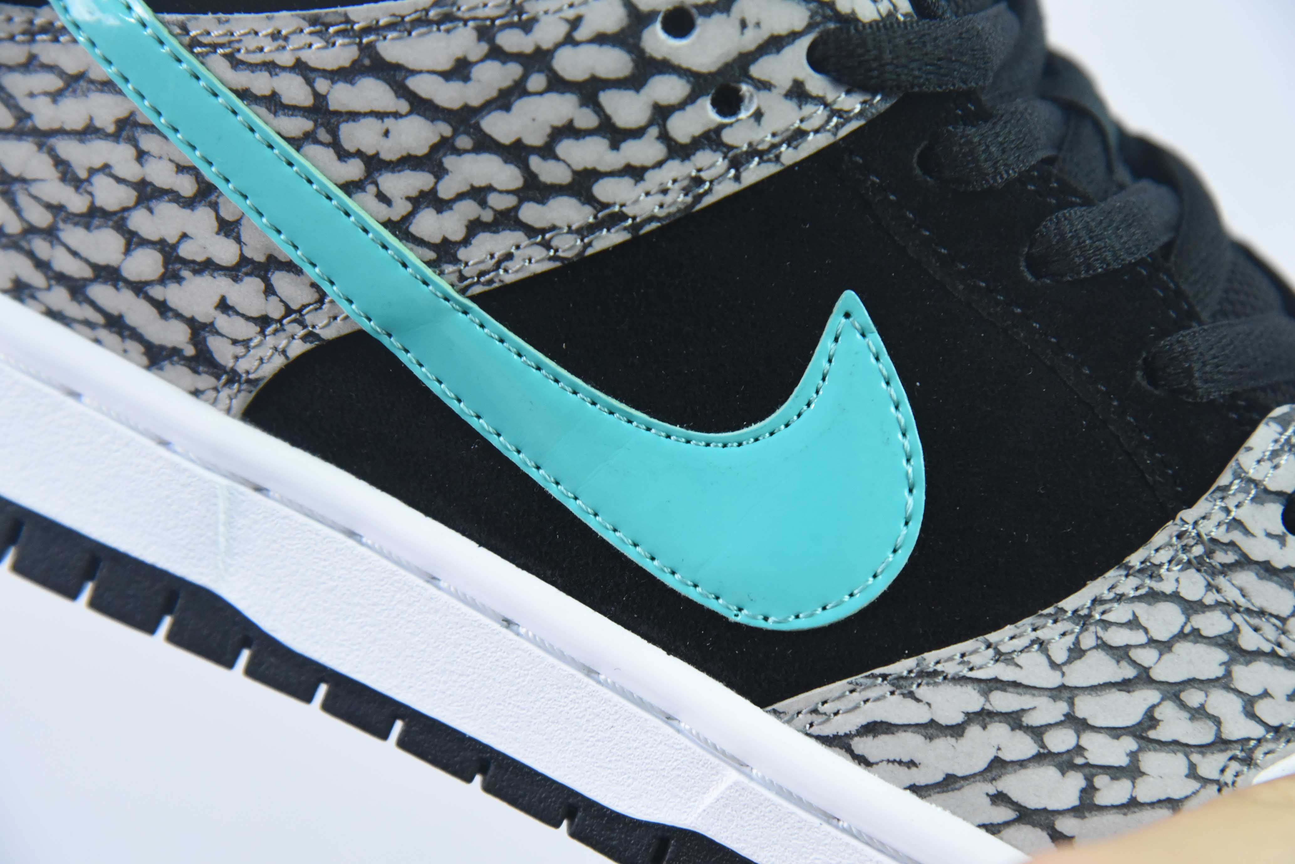 NIKE SB DUNK LOW "CLEAR JADE" - BQ6817-009