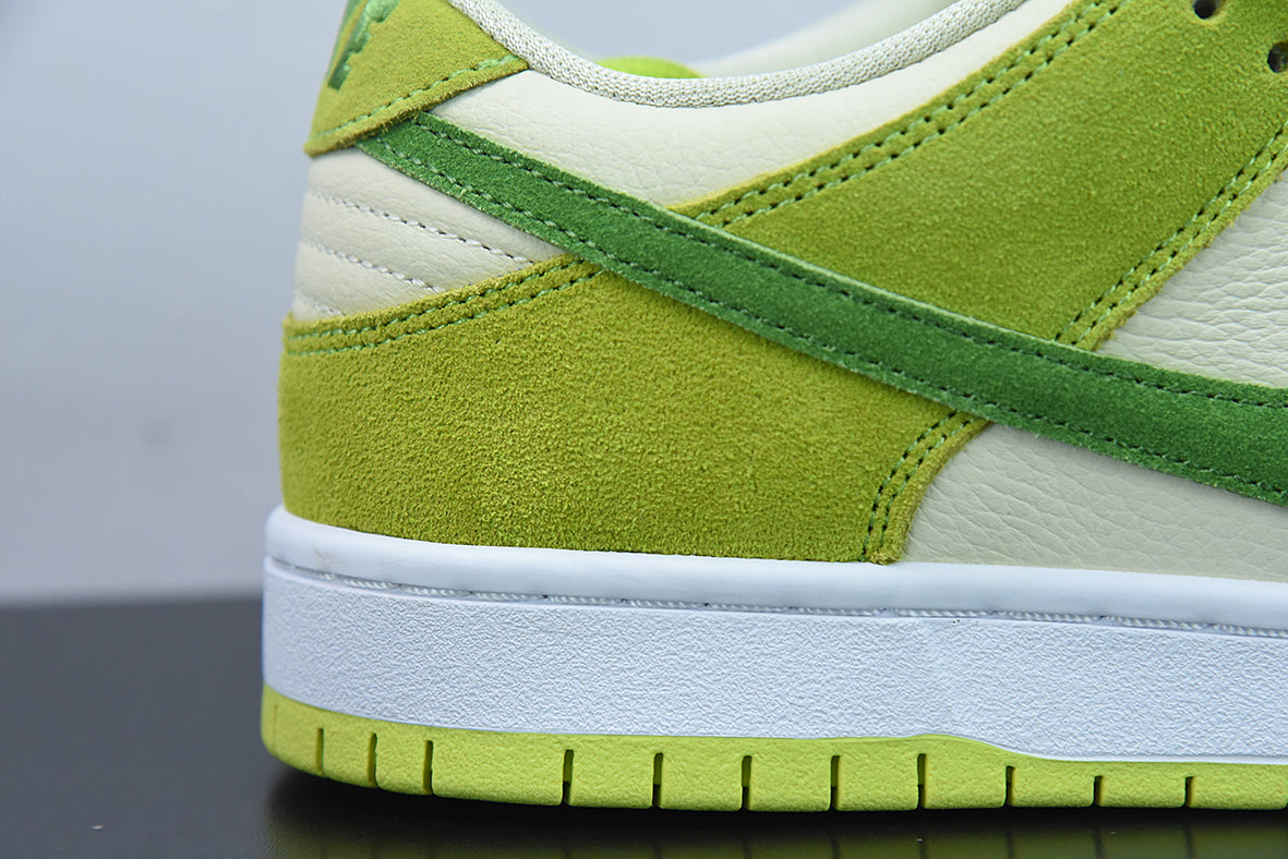 NIKE SB DUNK LOW PRO "GREEN APPLE" - DM0807-300