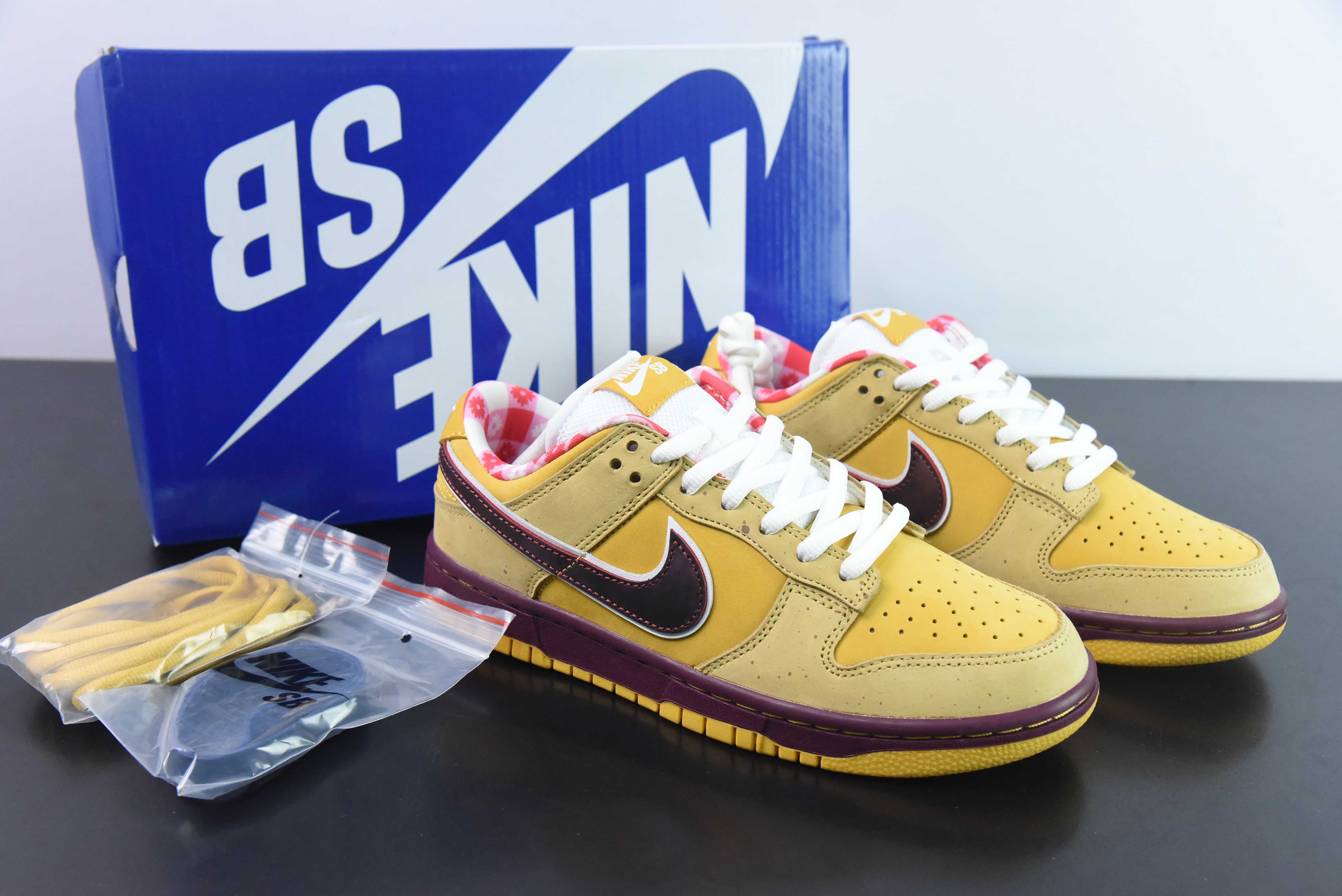 NIKE SB DUNK LOW PRO x CONCEPTS "YELLOW LOBSTER"