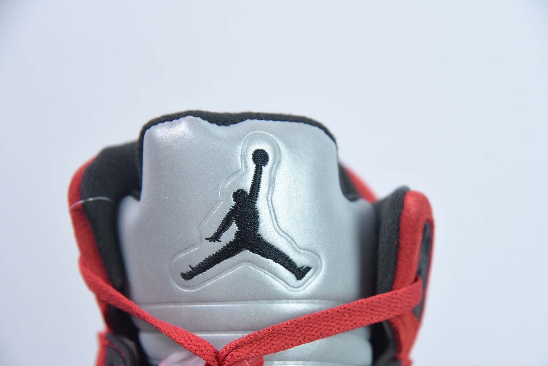 AIR JORDAN 5 "RAGING BULL"  DD0587-600