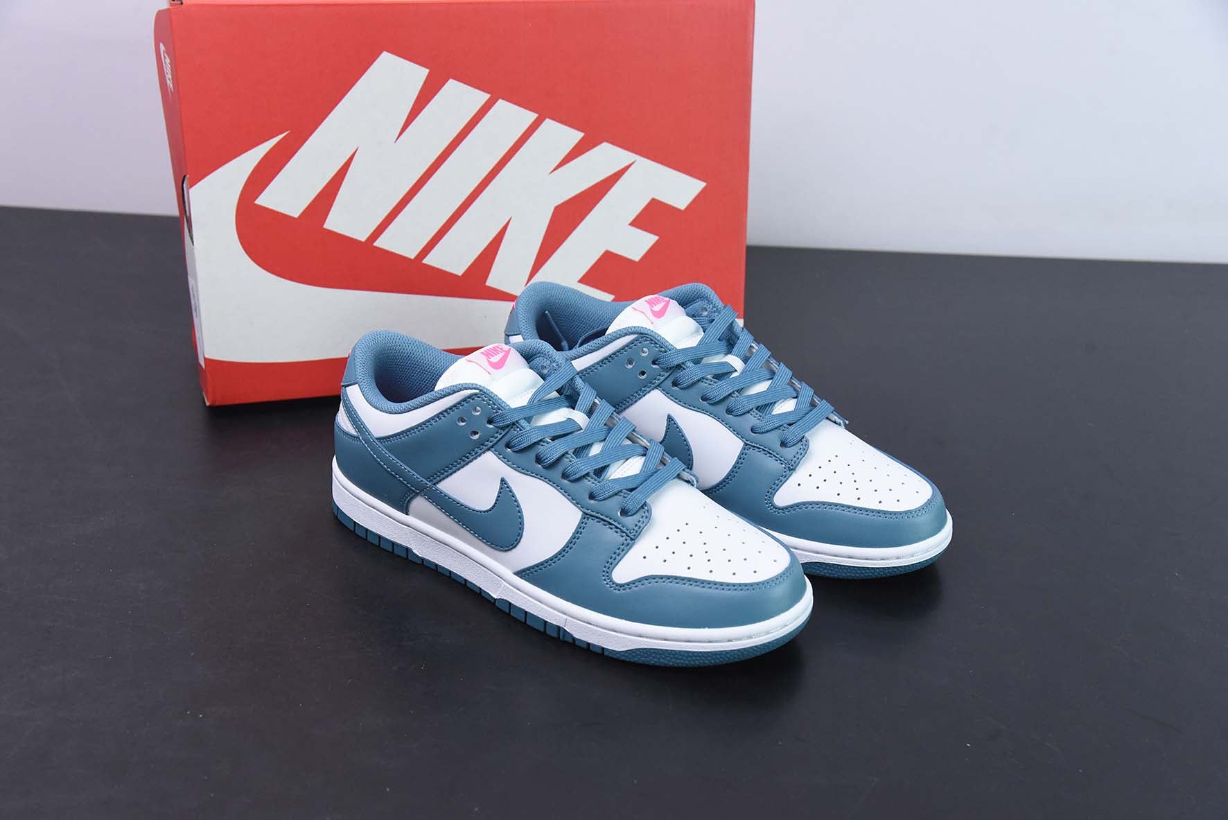 NIKE DUNK LOW "SOUTH BEACH" - FJ0739-100