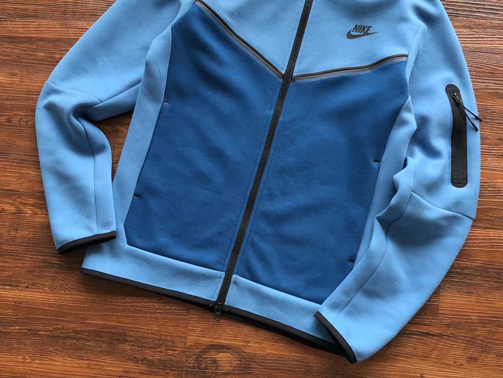 NIKE TECH FLEECE  WINDRUNNER "AZUL BEBÊ/AZUL" 🇺🇸