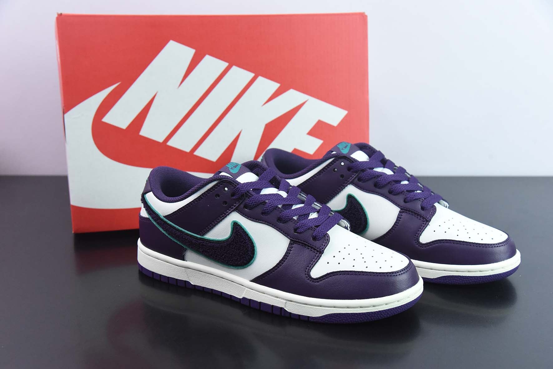 NIKE DUNK LOW RETRO "CHENILLE SWOOSH" PURPLE - DQ7683-100