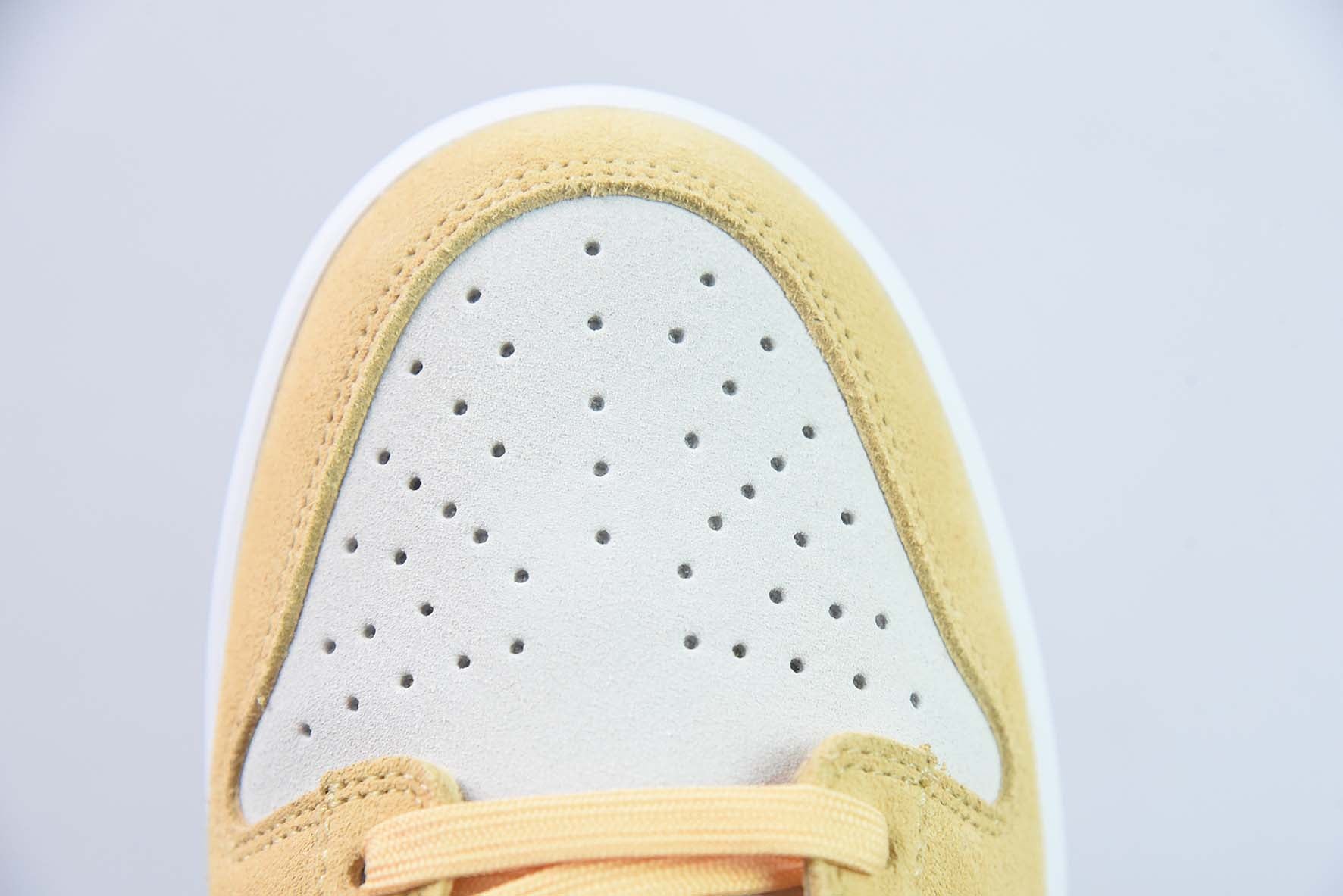 NIKE DUNK LOW "GOLD SUEDE" - DV7411-200