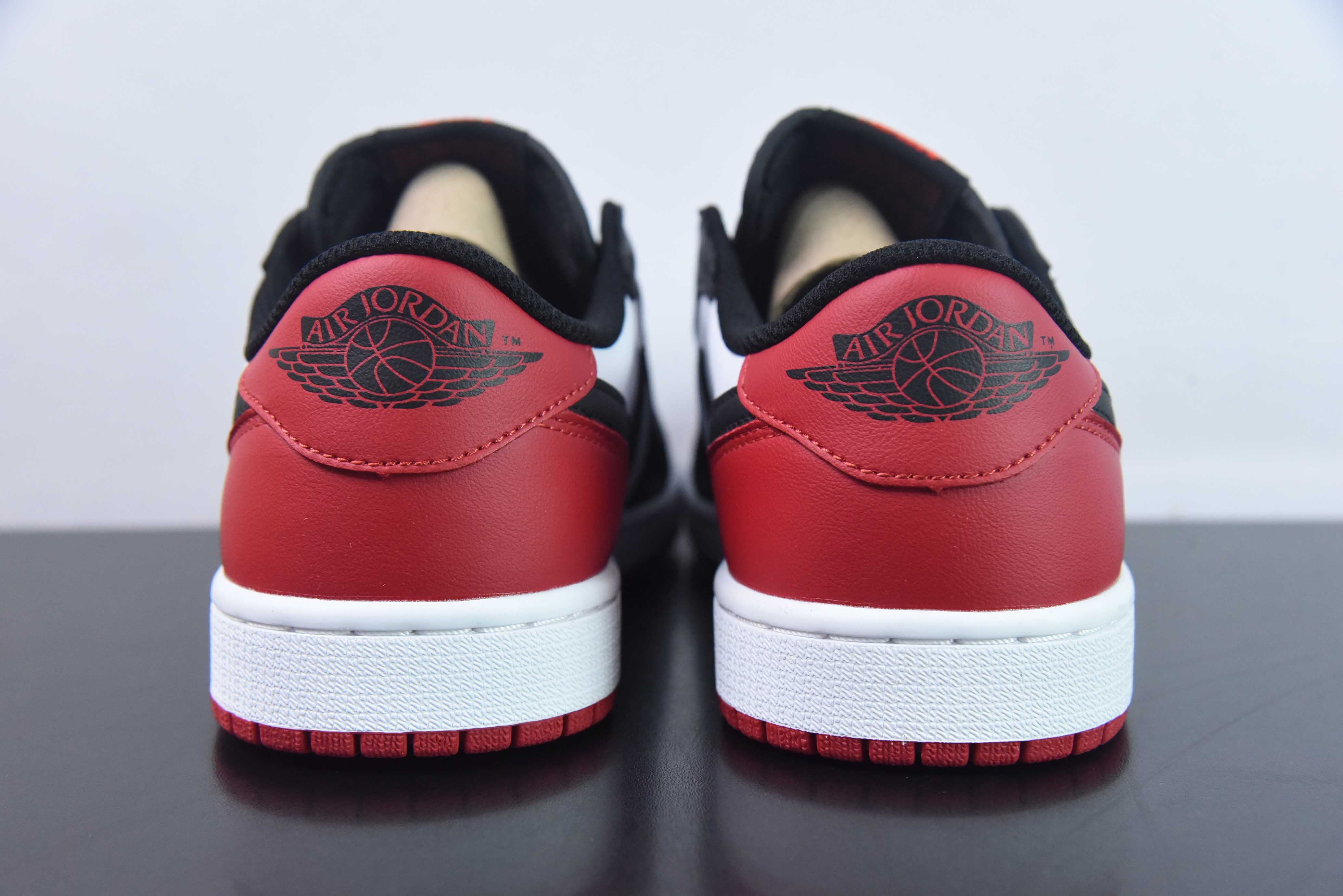 AIR JORDAN 1 LOW OG “BLACK TOE” CZ0790-106