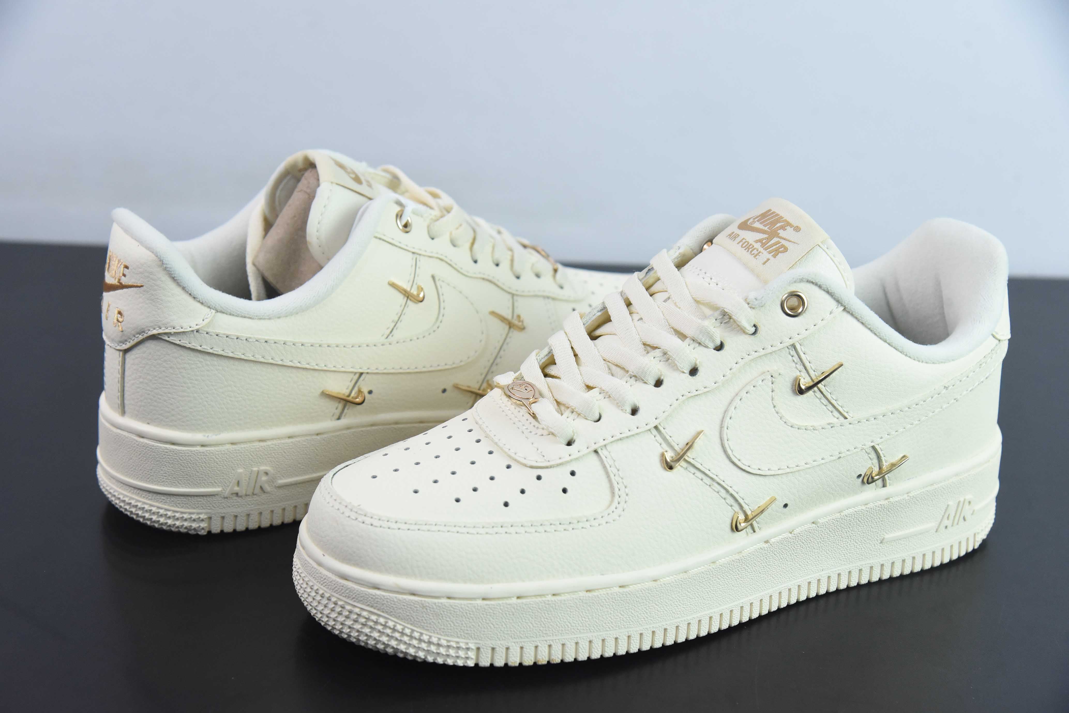 AIR FORCE 1 LOW '07  "TWO SWOOSH GOLD"