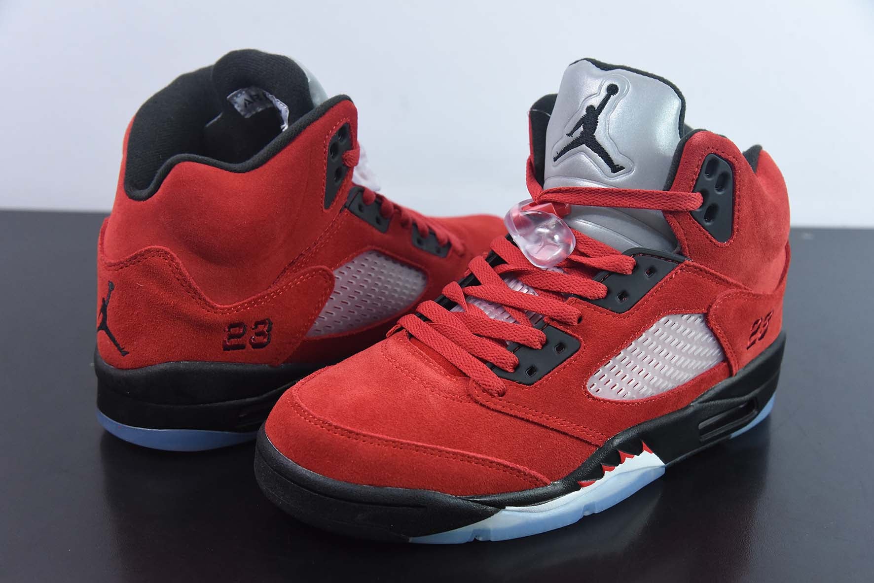 AIR JORDAN 5 "RAGING BULL"  DD0587-600