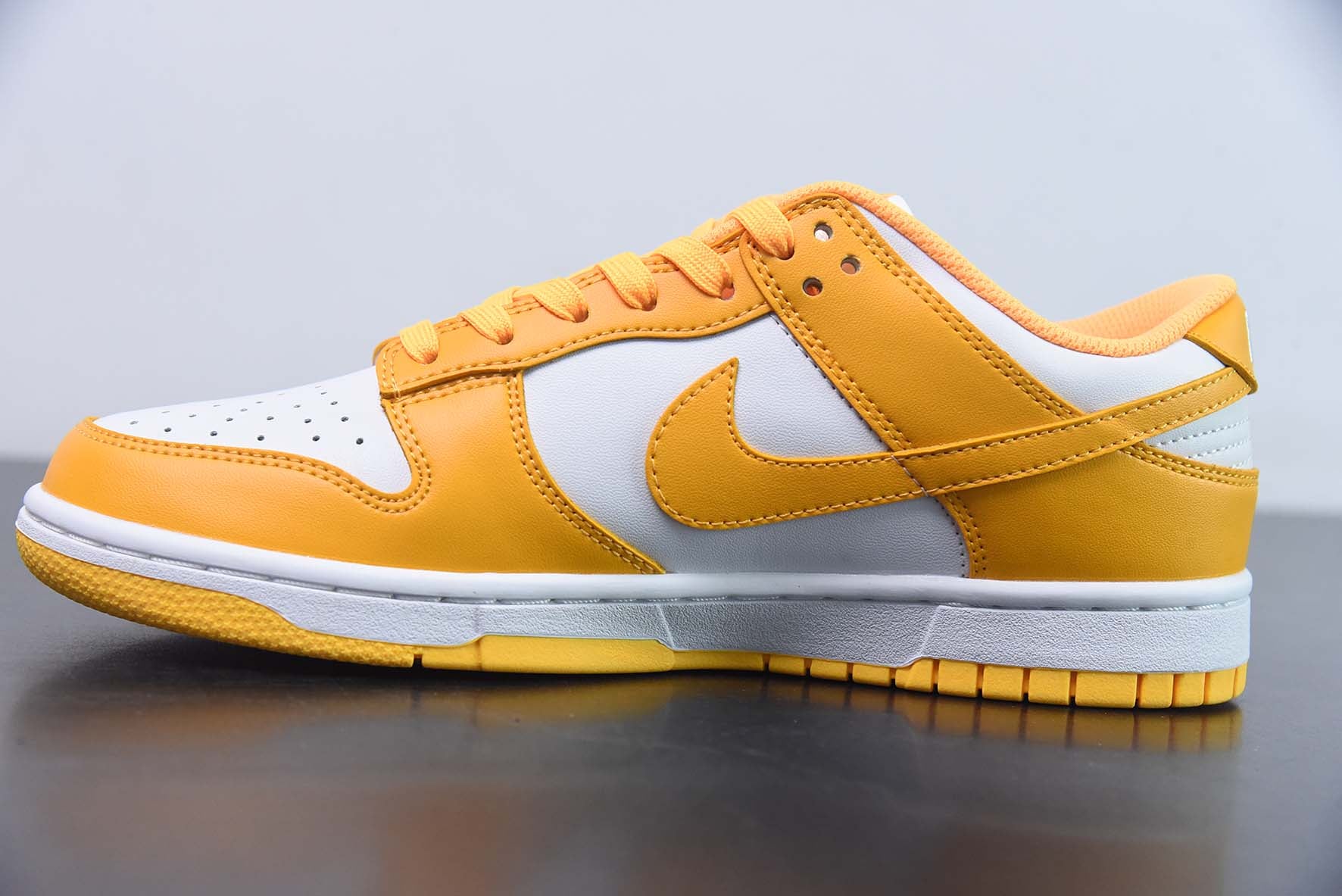 NIKE DUNK LOW "LASER ORANGE" - DD1503-800